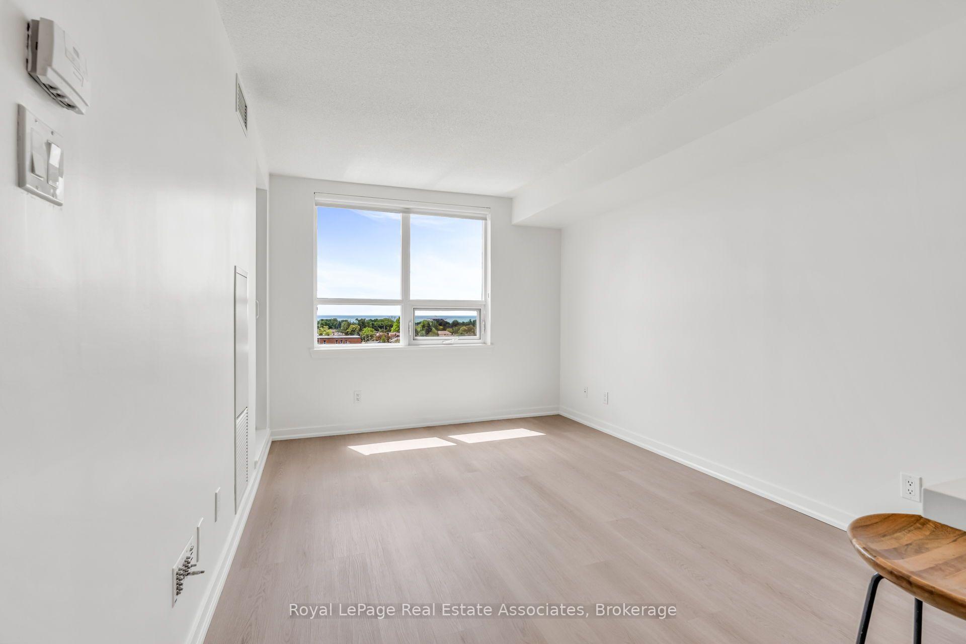 Photo 17 of Unit 706, 4 Elsinore Path, Etobicoke, New Toronto — HOMEH