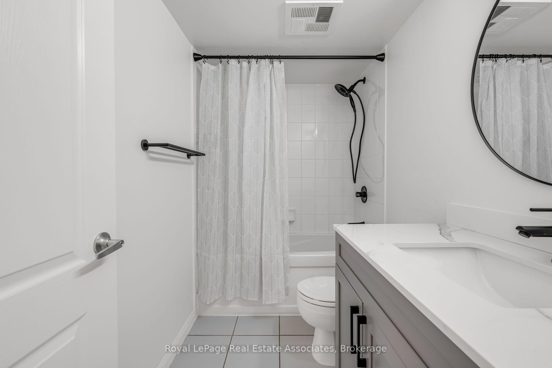 Photo 21 of Unit 706, 4 Elsinore Path, Etobicoke, New Toronto — HOMEH