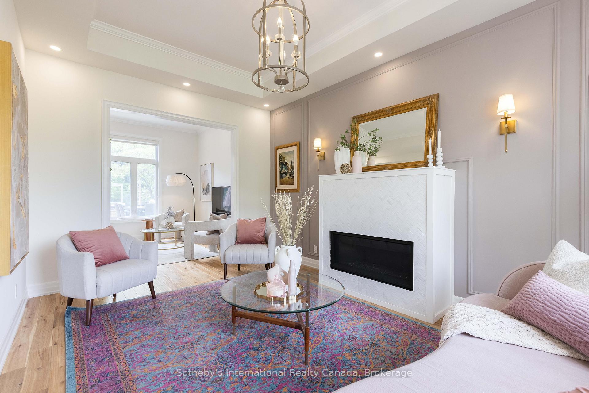 Photo 10 of 456 Aspen Forest Drive, Oakville, Ford — HOMEH