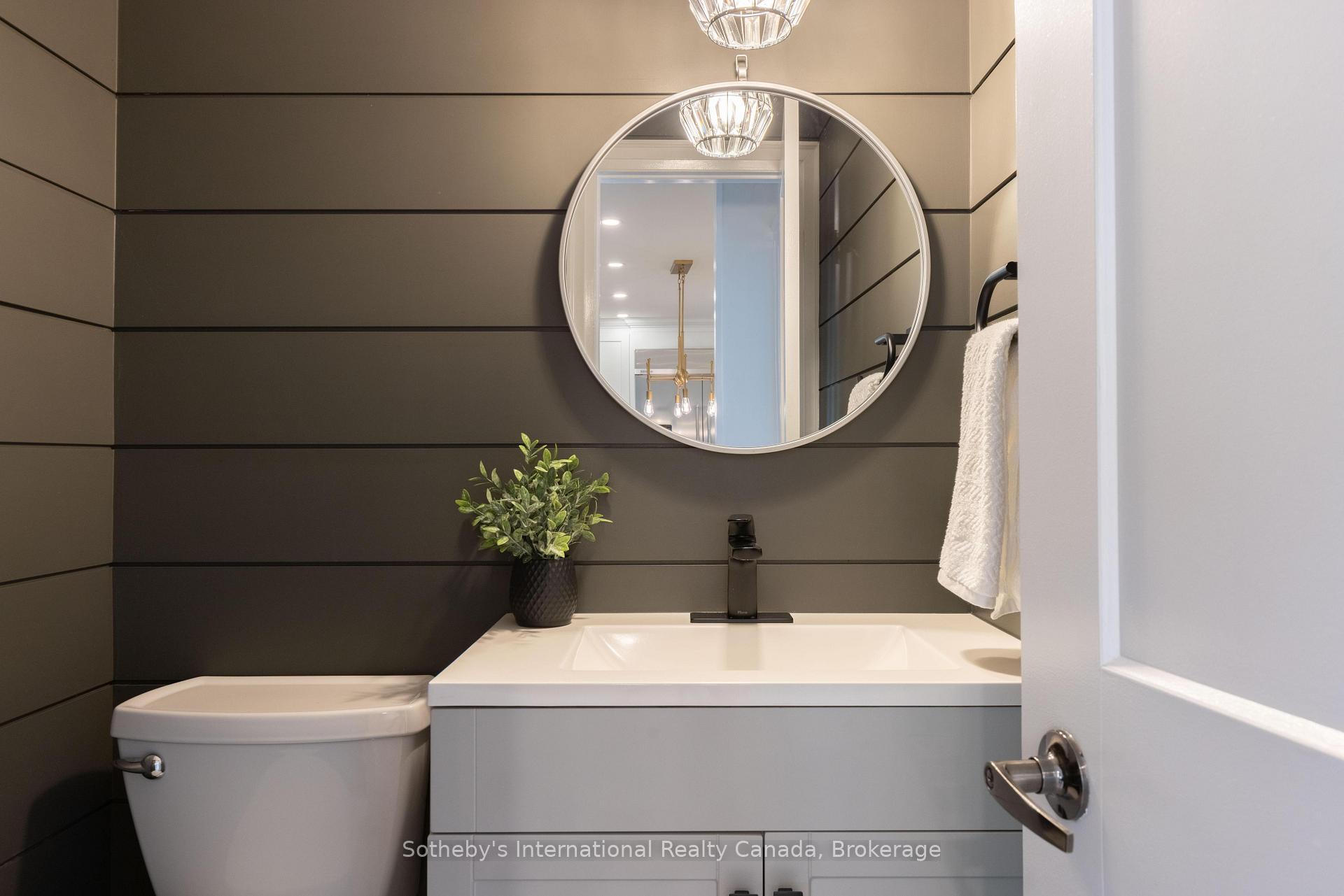 Photo 21 of 456 Aspen Forest Drive, Oakville, Ford — HOMEH