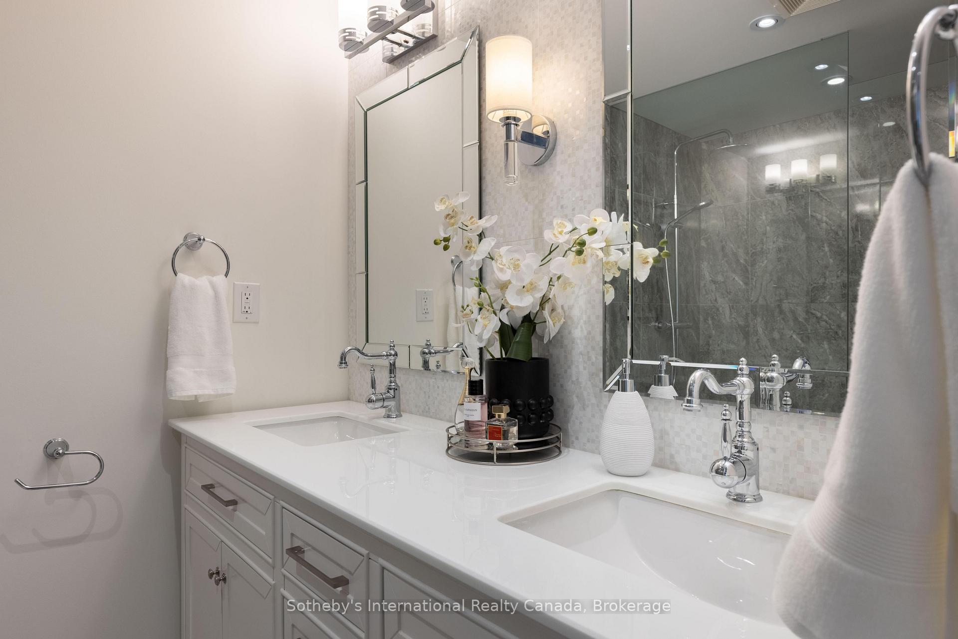 Photo 28 of 456 Aspen Forest Drive, Oakville, Ford — HOMEH