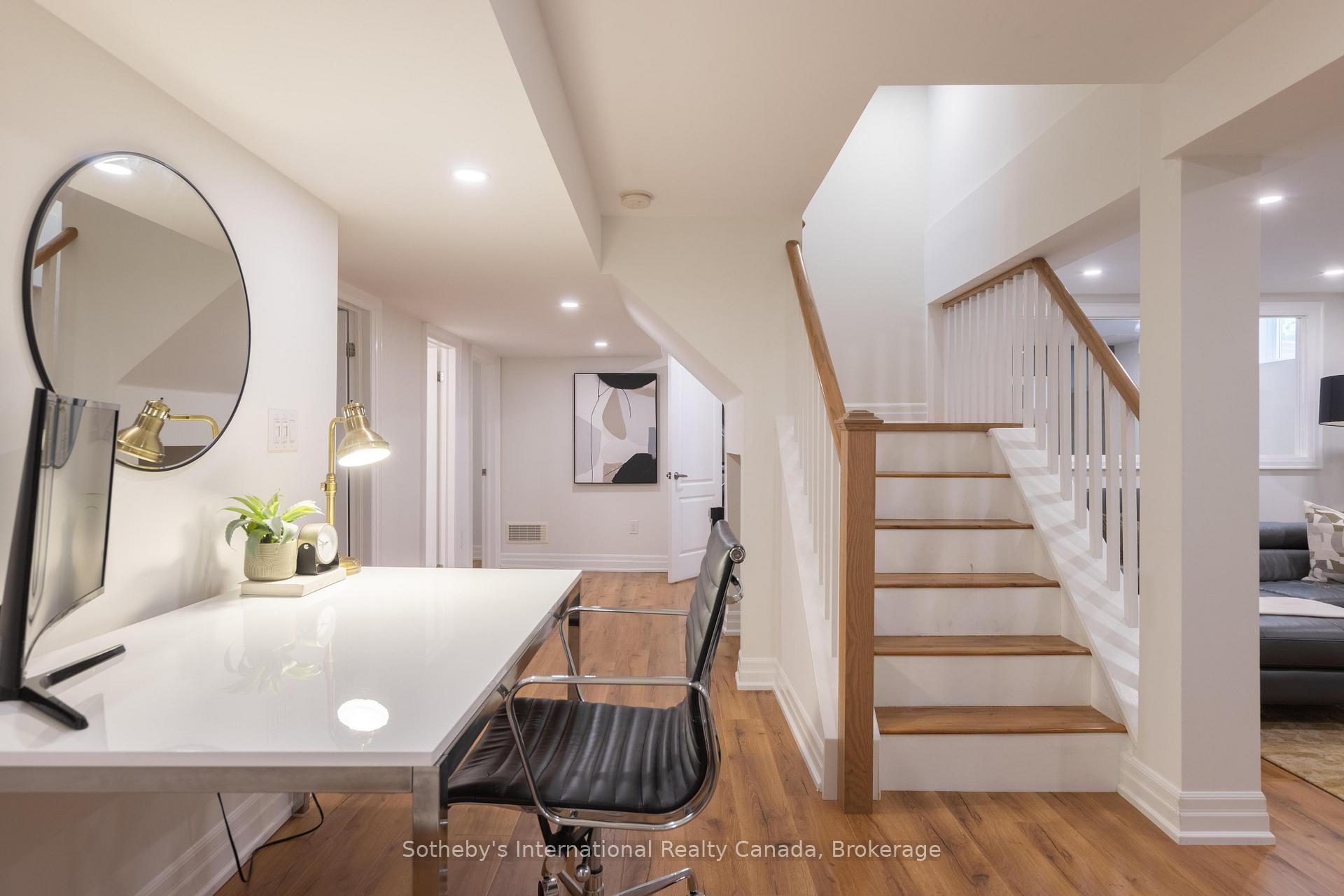 Photo 37 of 456 Aspen Forest Drive, Oakville, Ford — HOMEH