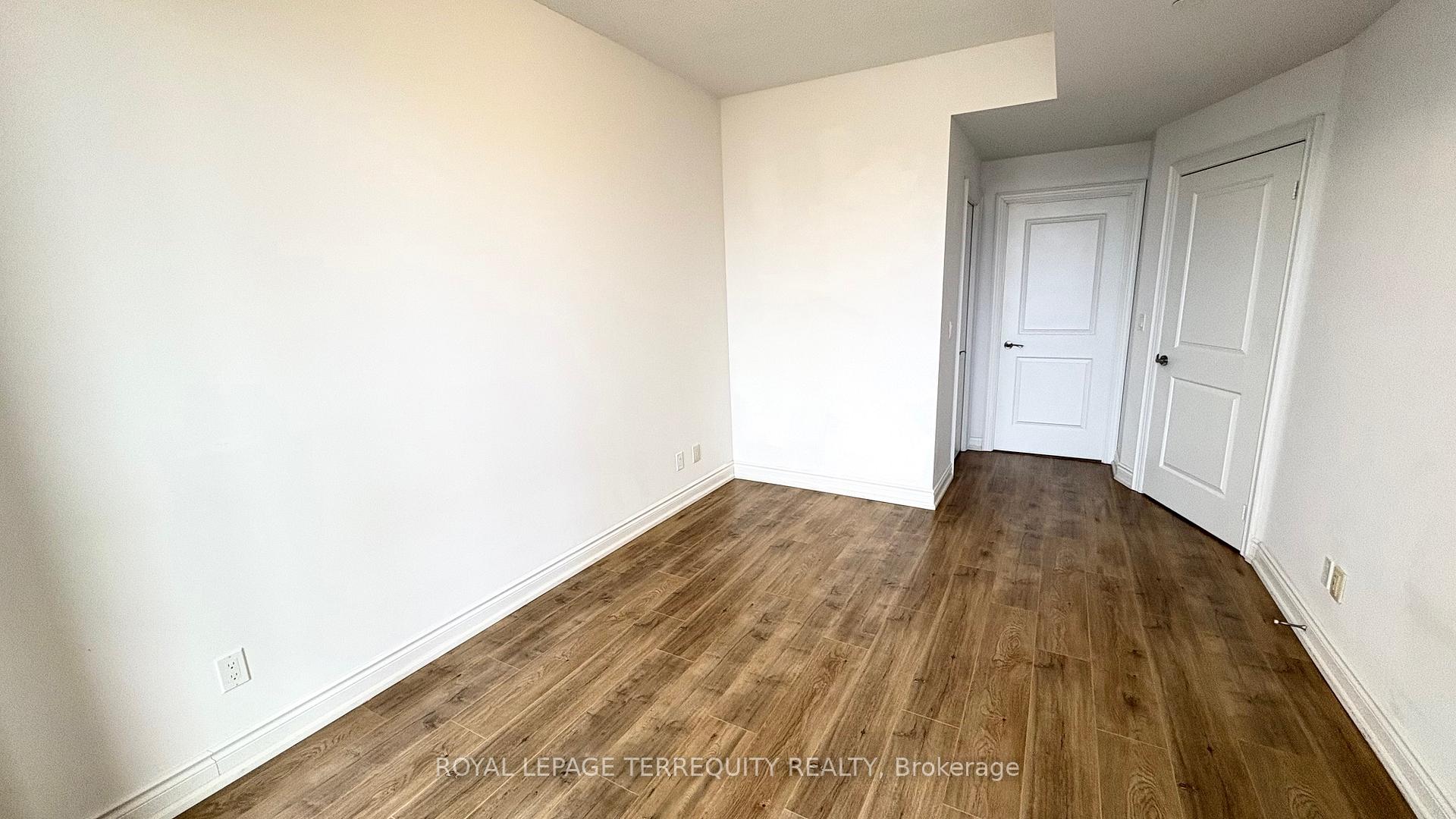 Photo 8 of Unit 1609, 38 Cedarland Drive, Markham, Unionville — HOMEH