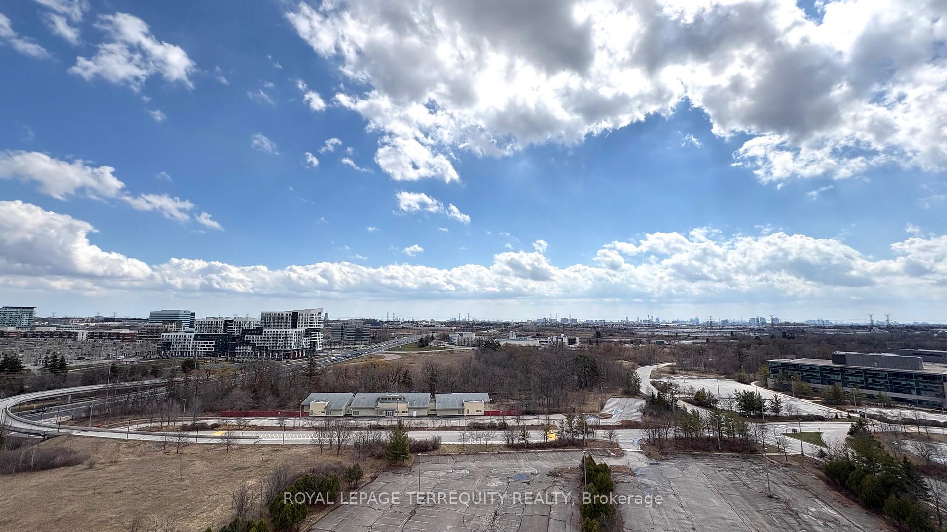 Photo 15 of Unit 1609, 38 Cedarland Drive, Markham, Unionville — HOMEH