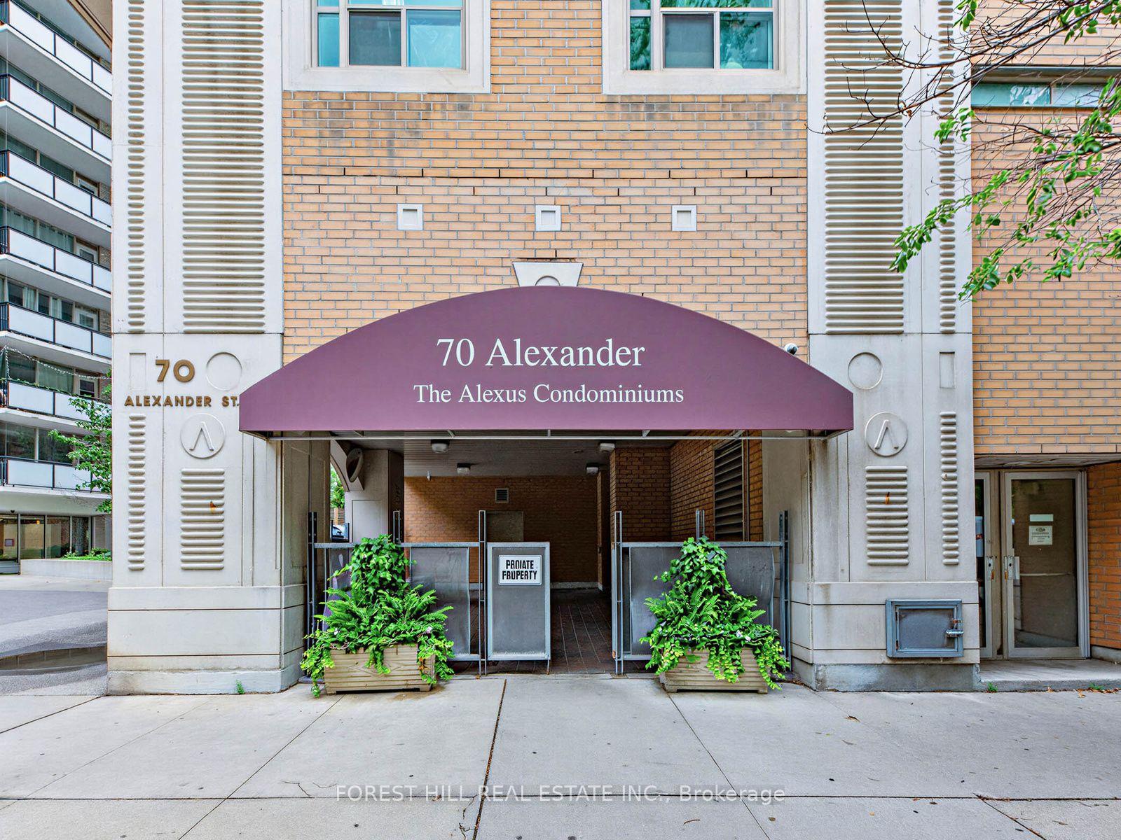 Photo 2 of Unit 804, 70 Alexander Street, Toronto, Church-Yonge Corridor — HOMEH