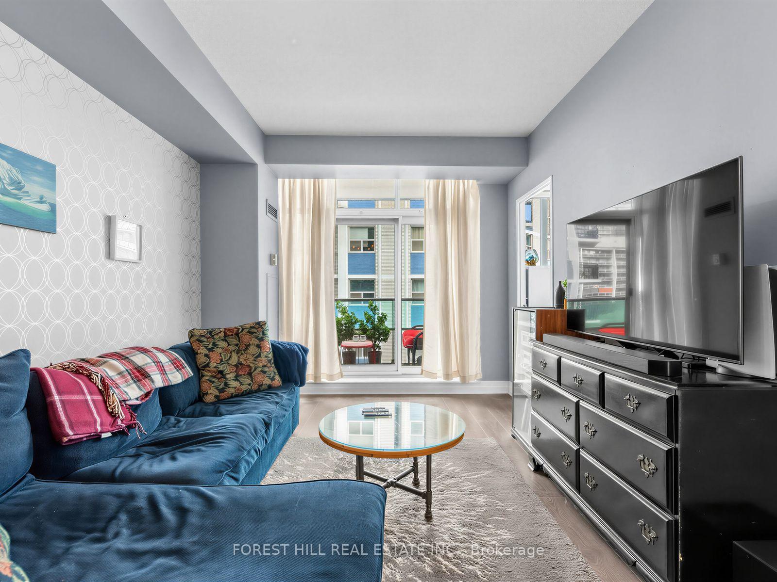 Photo 6 of Unit 804, 70 Alexander Street, Toronto, Church-Yonge Corridor — HOMEH