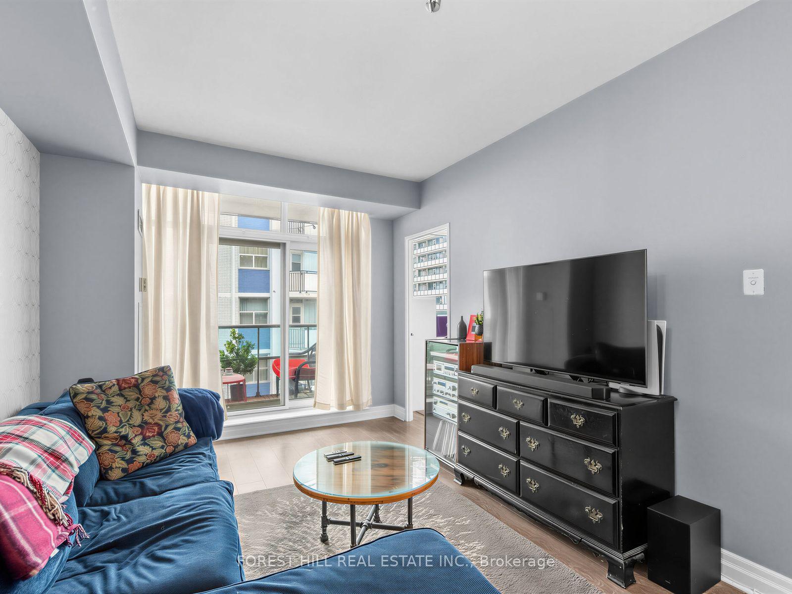 Photo 7 of Unit 804, 70 Alexander Street, Toronto, Church-Yonge Corridor — HOMEH