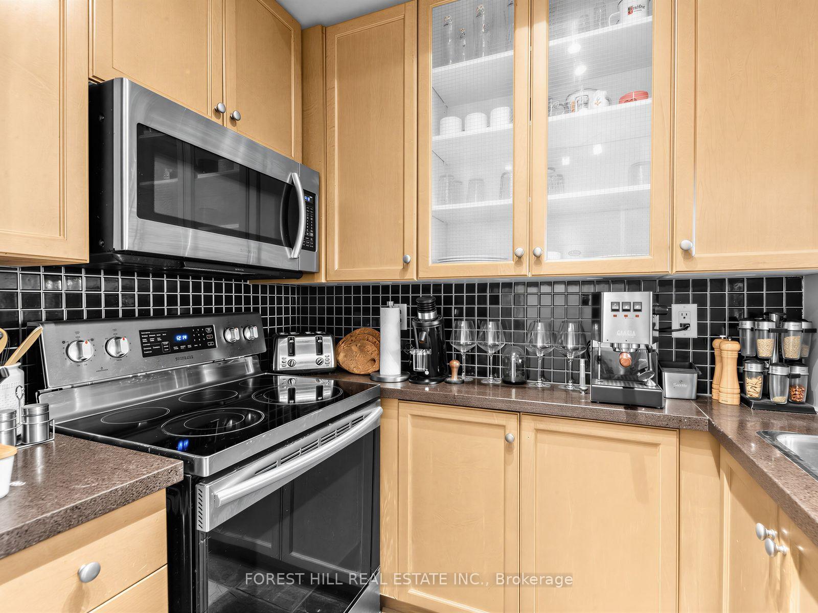 Photo 13 of Unit 804, 70 Alexander Street, Toronto, Church-Yonge Corridor — HOMEH