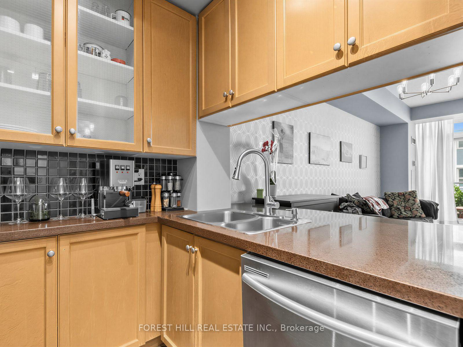 Photo 14 of Unit 804, 70 Alexander Street, Toronto, Church-Yonge Corridor — HOMEH