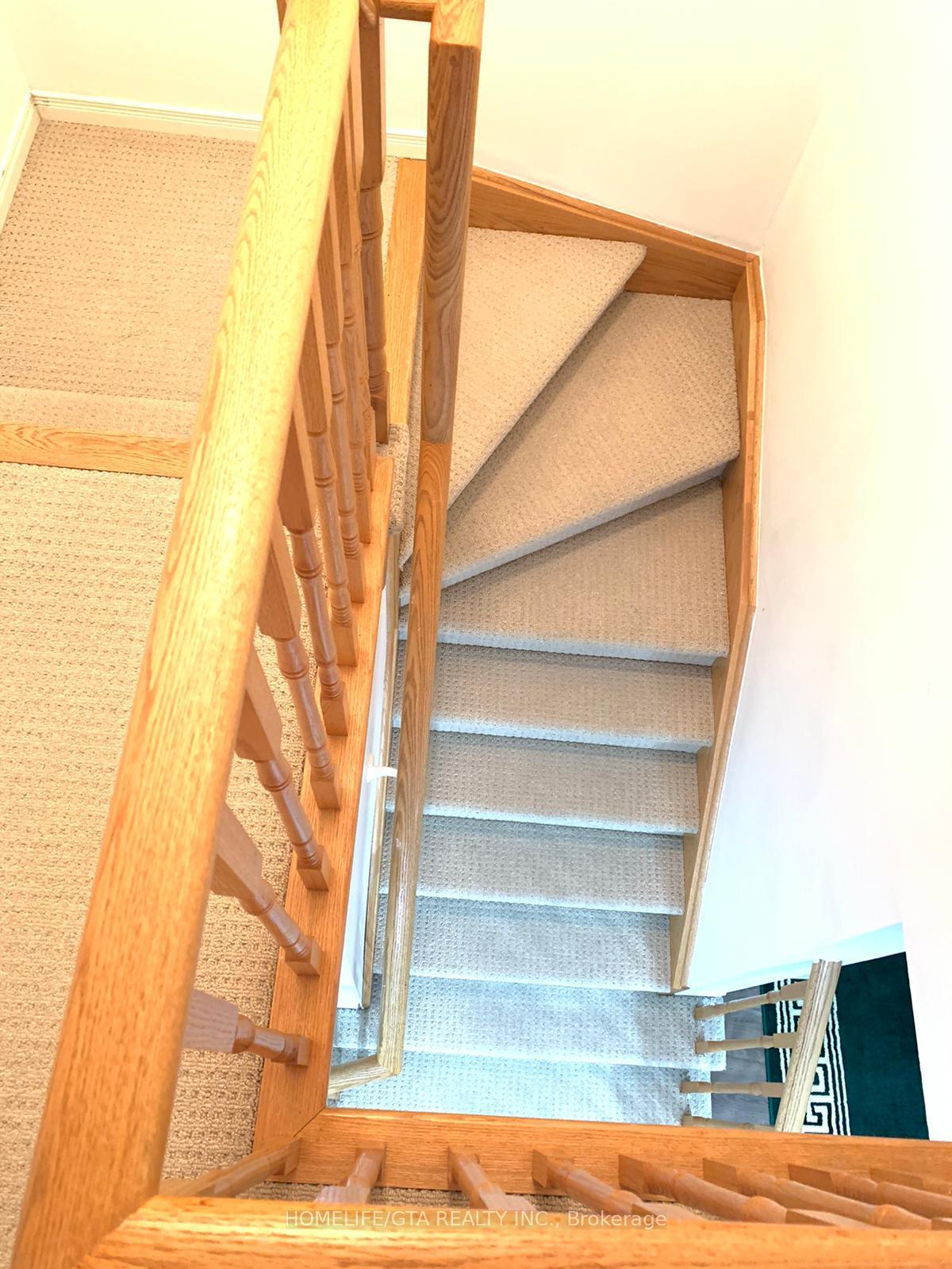 Photo 2 of 92 Todhunter Crescent, Ajax, Northeast Ajax — HOMEH