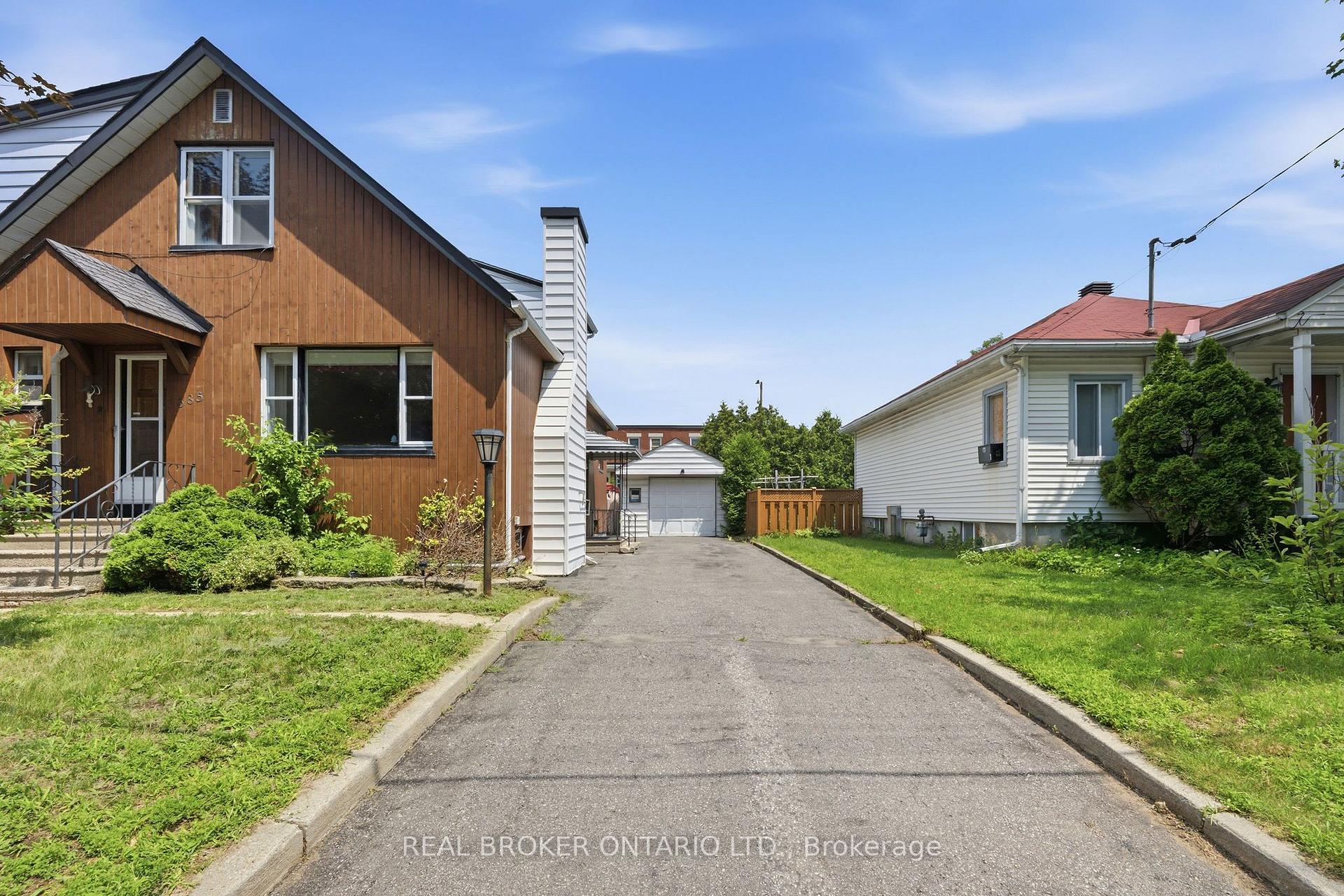 Photo 3 of 385 Enfield Avenue, Ottawa, Vanier — HOMEH