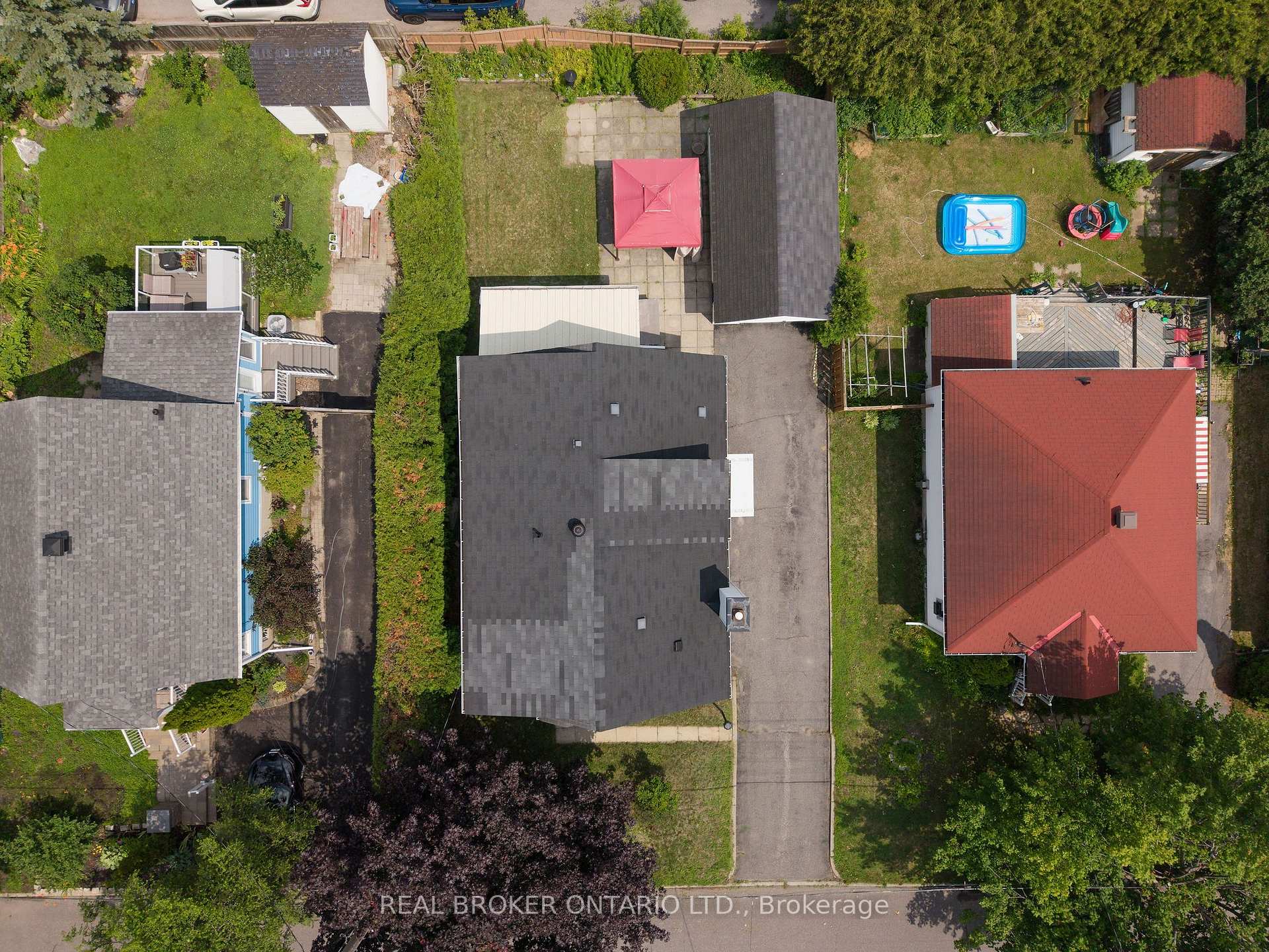 Photo 4 of 385 Enfield Avenue, Ottawa, Vanier — HOMEH