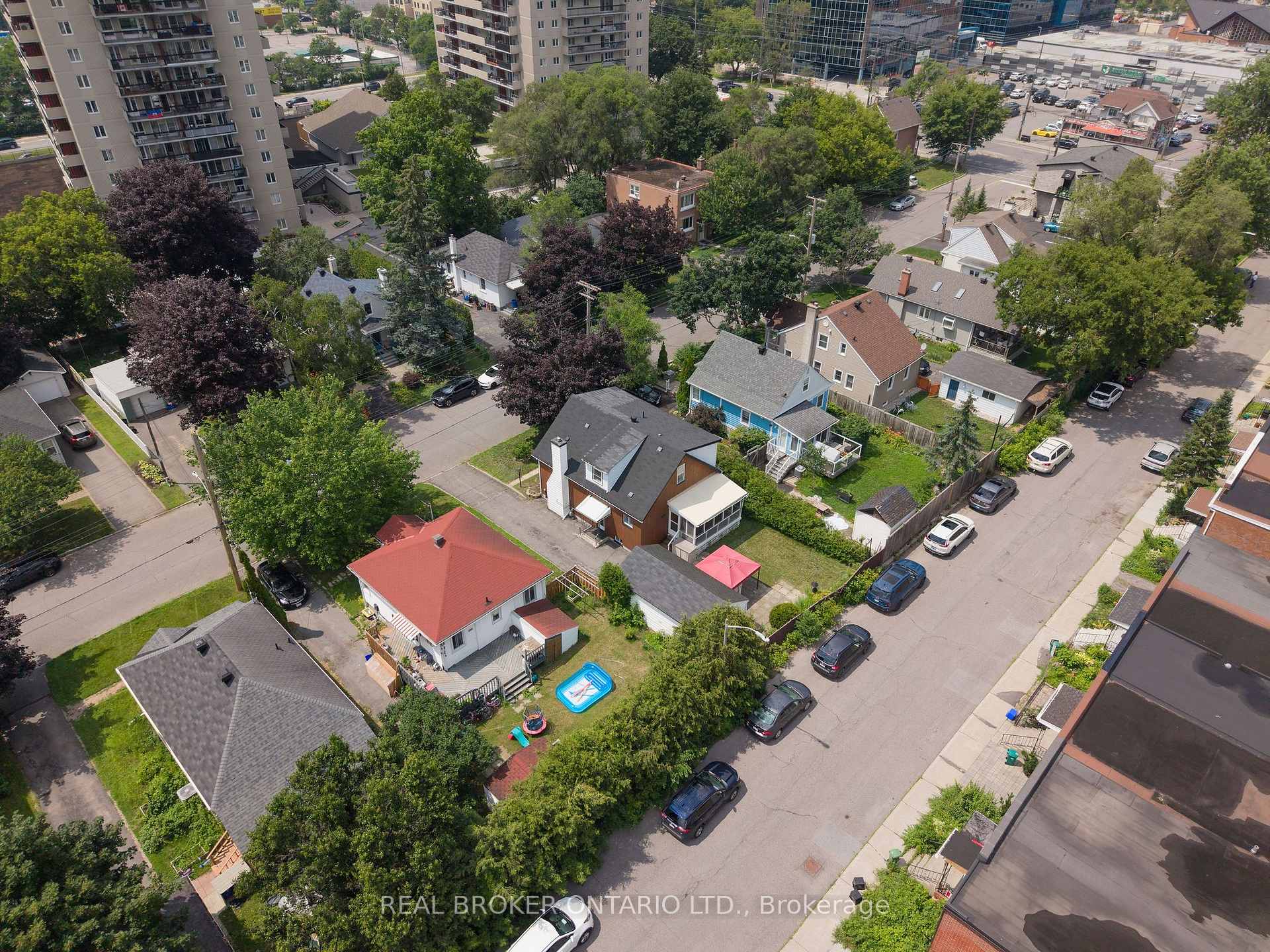 Photo 5 of 385 Enfield Avenue, Ottawa, Vanier — HOMEH