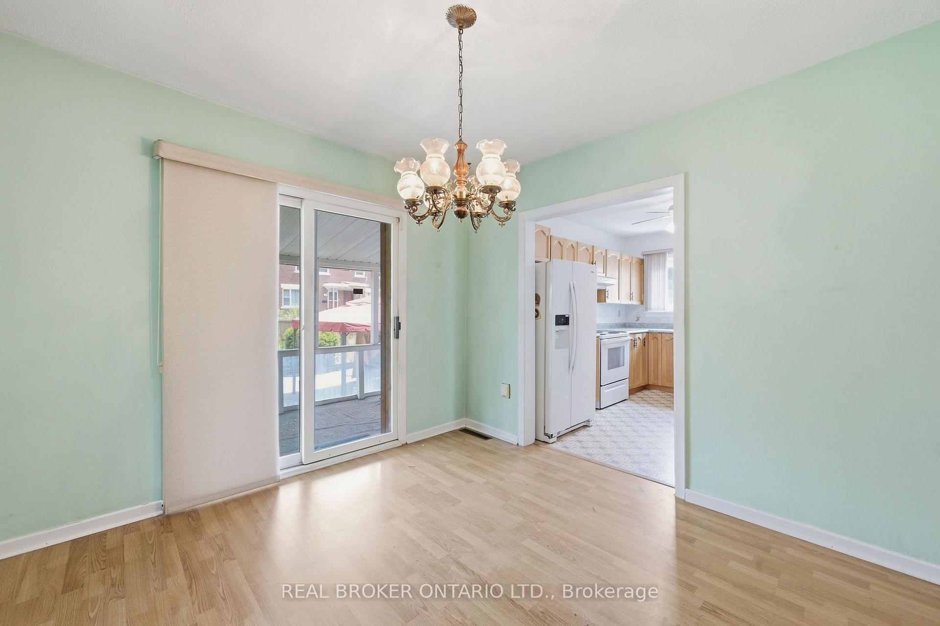 Photo 21 of 385 Enfield Avenue, Ottawa, Vanier — HOMEH