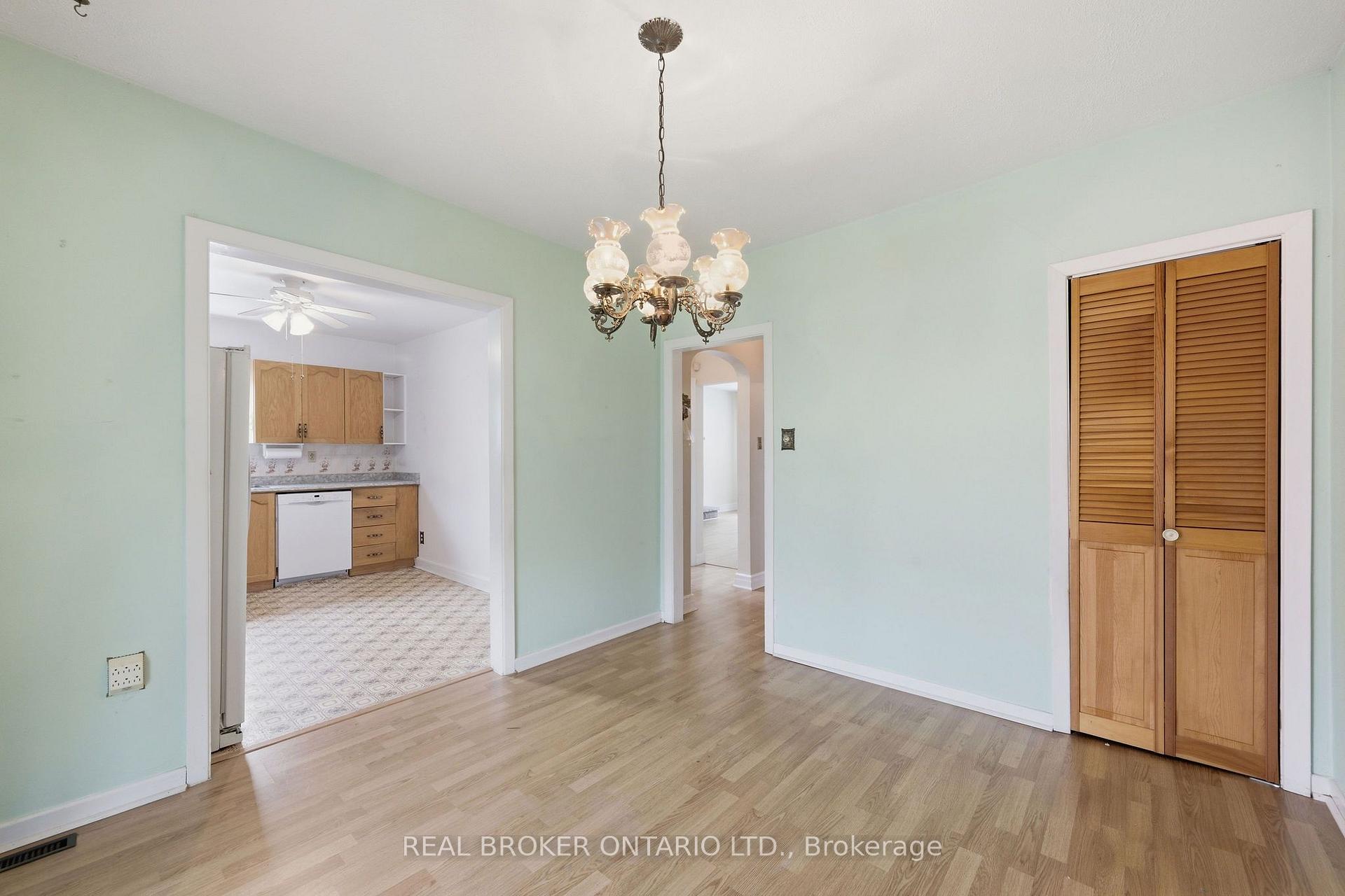Photo 22 of 385 Enfield Avenue, Ottawa, Vanier — HOMEH