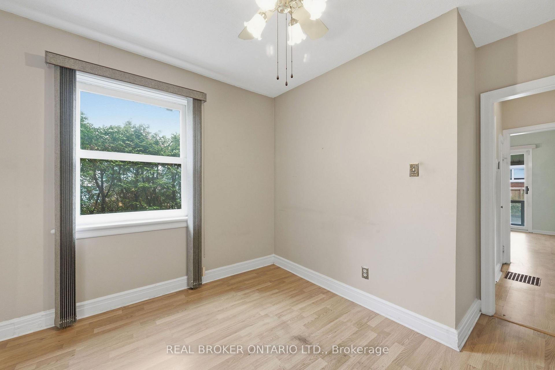 Photo 24 of 385 Enfield Avenue, Ottawa, Vanier — HOMEH