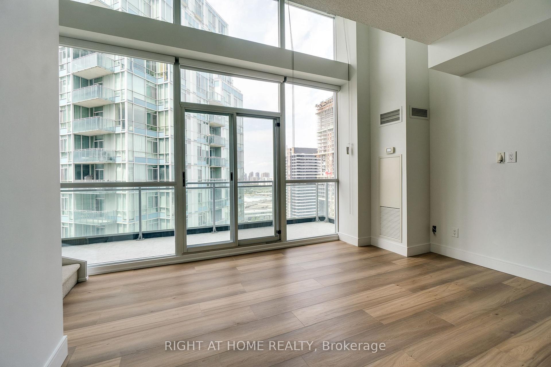 Photo 5 of Unit 2702, 223 Webb Drive, Mississauga, City Centre — HOMEH