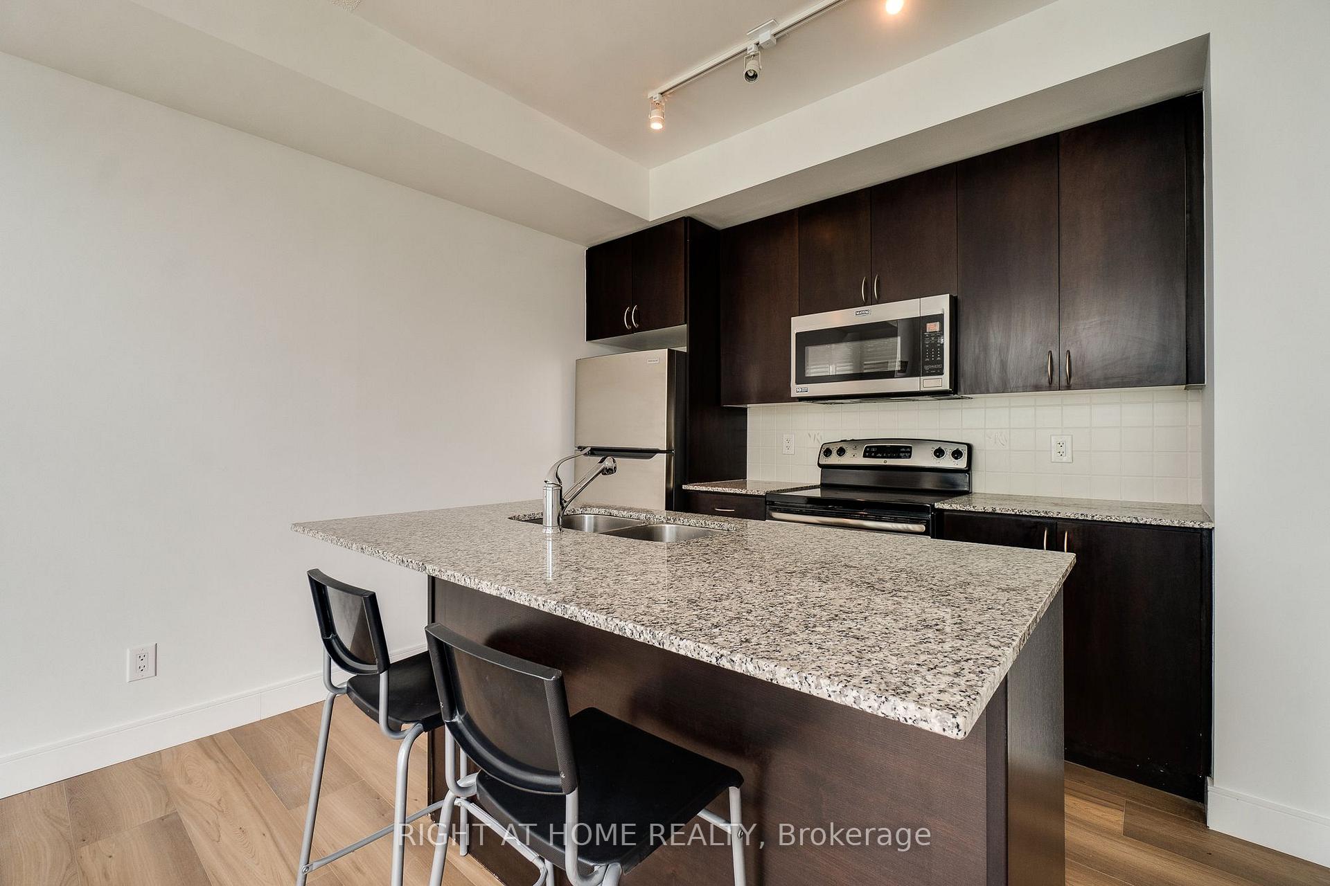 Photo 13 of Unit 2702, 223 Webb Drive, Mississauga, City Centre — HOMEH