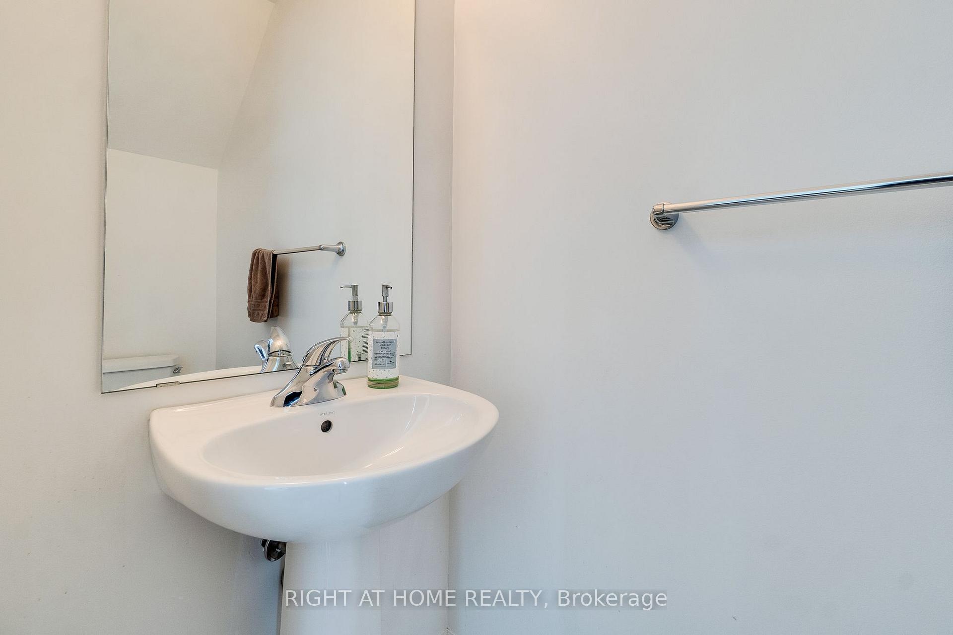 Photo 15 of Unit 2702, 223 Webb Drive, Mississauga, City Centre — HOMEH