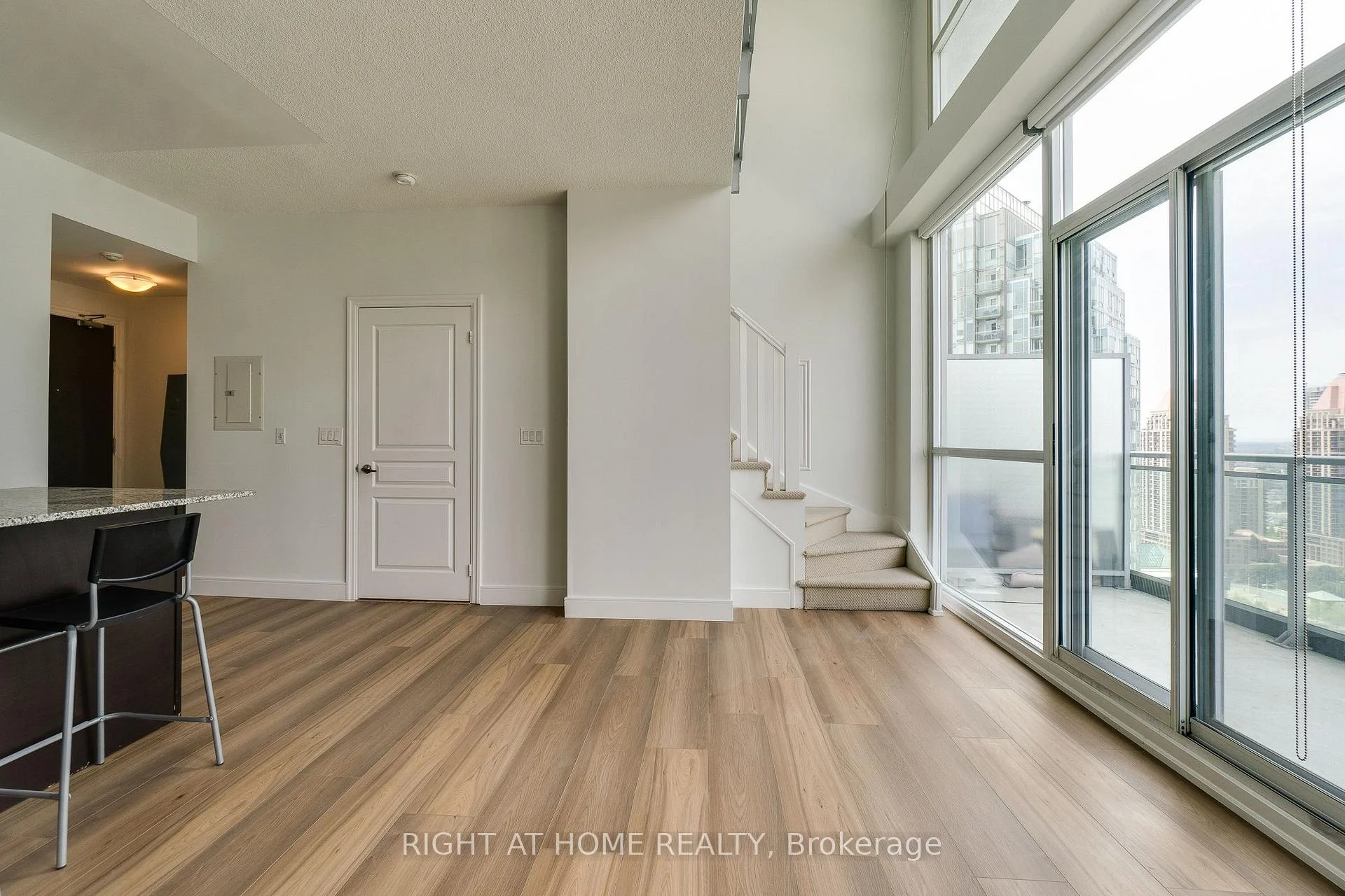 Photo 11 of Unit 2702, 223 Webb Drive, Mississauga, City Centre — HOMEH