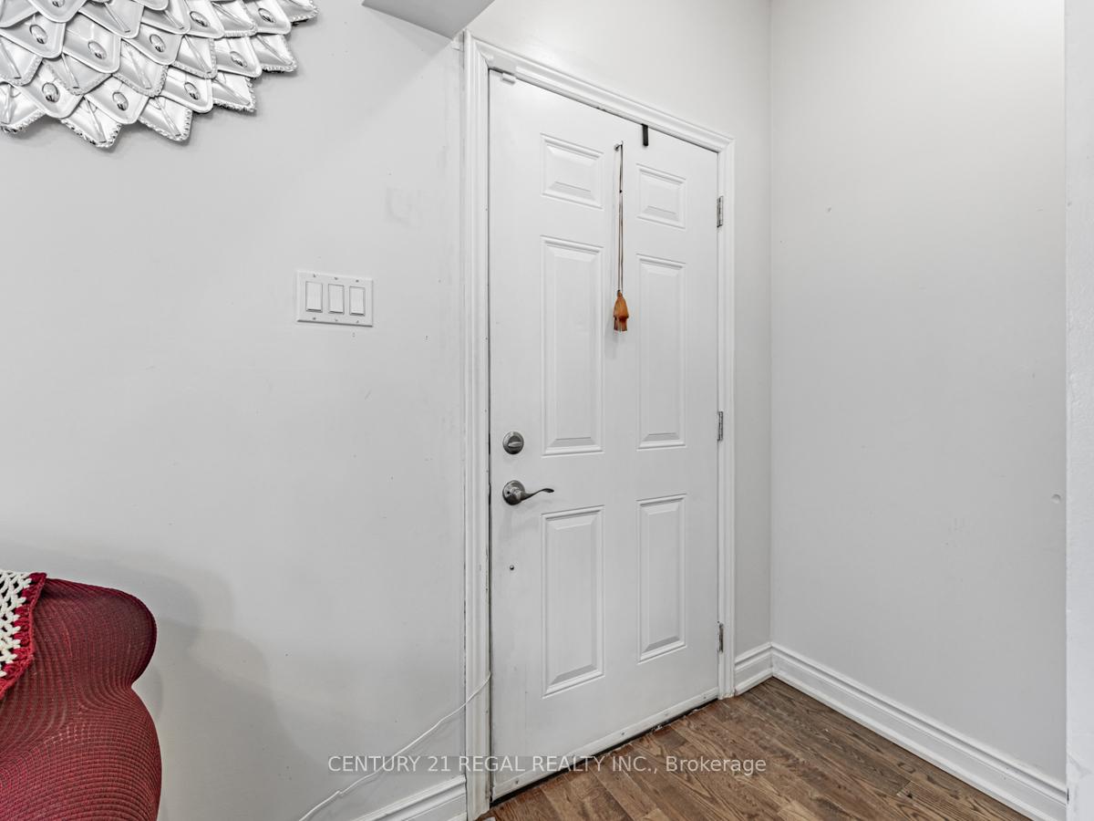 Photo 5 of 160 Bruce Street, Oshawa, Central — HOMEH