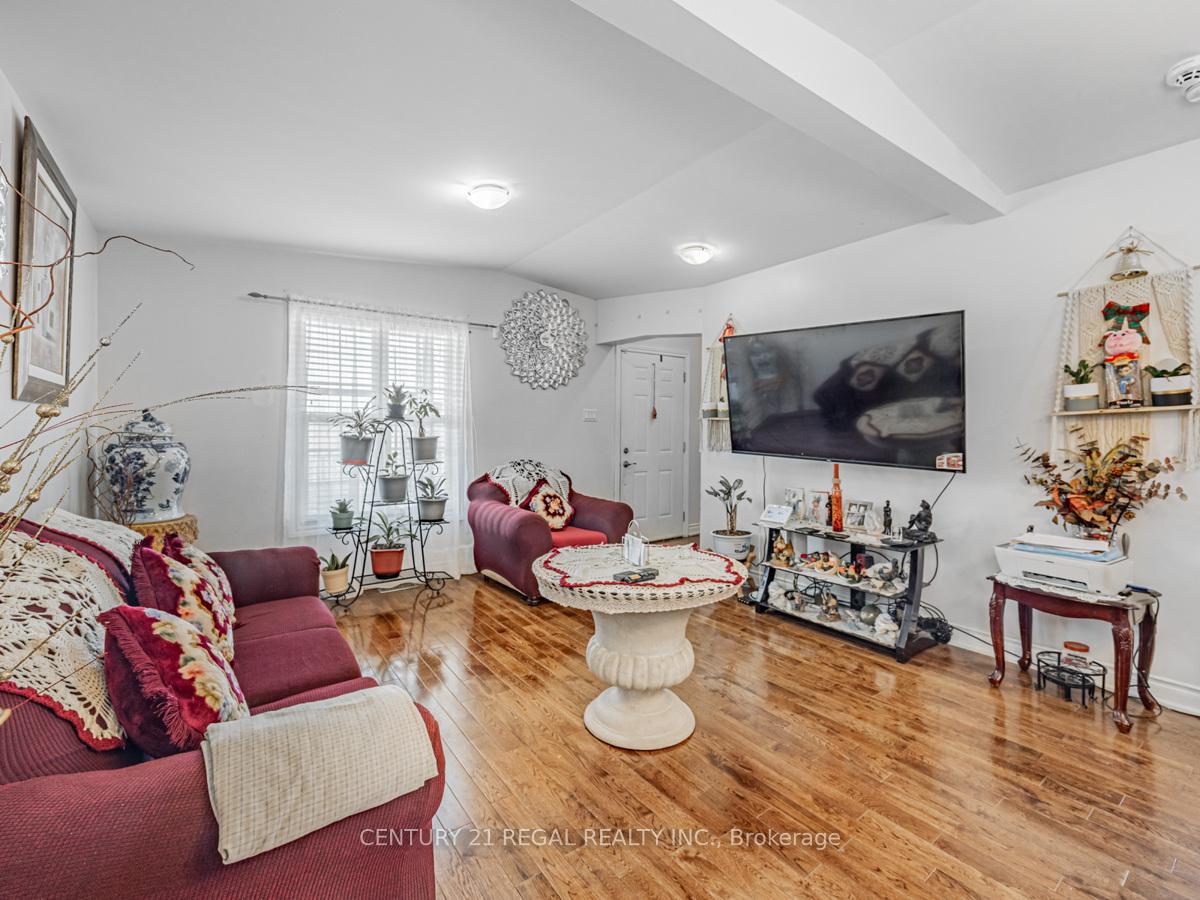 Photo 7 of 160 Bruce Street, Oshawa, Central — HOMEH