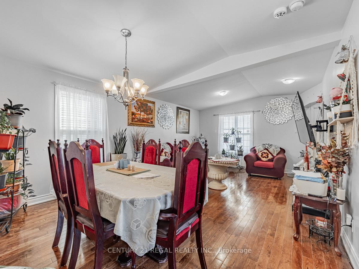 Photo 9 of 160 Bruce Street, Oshawa, Central — HOMEH