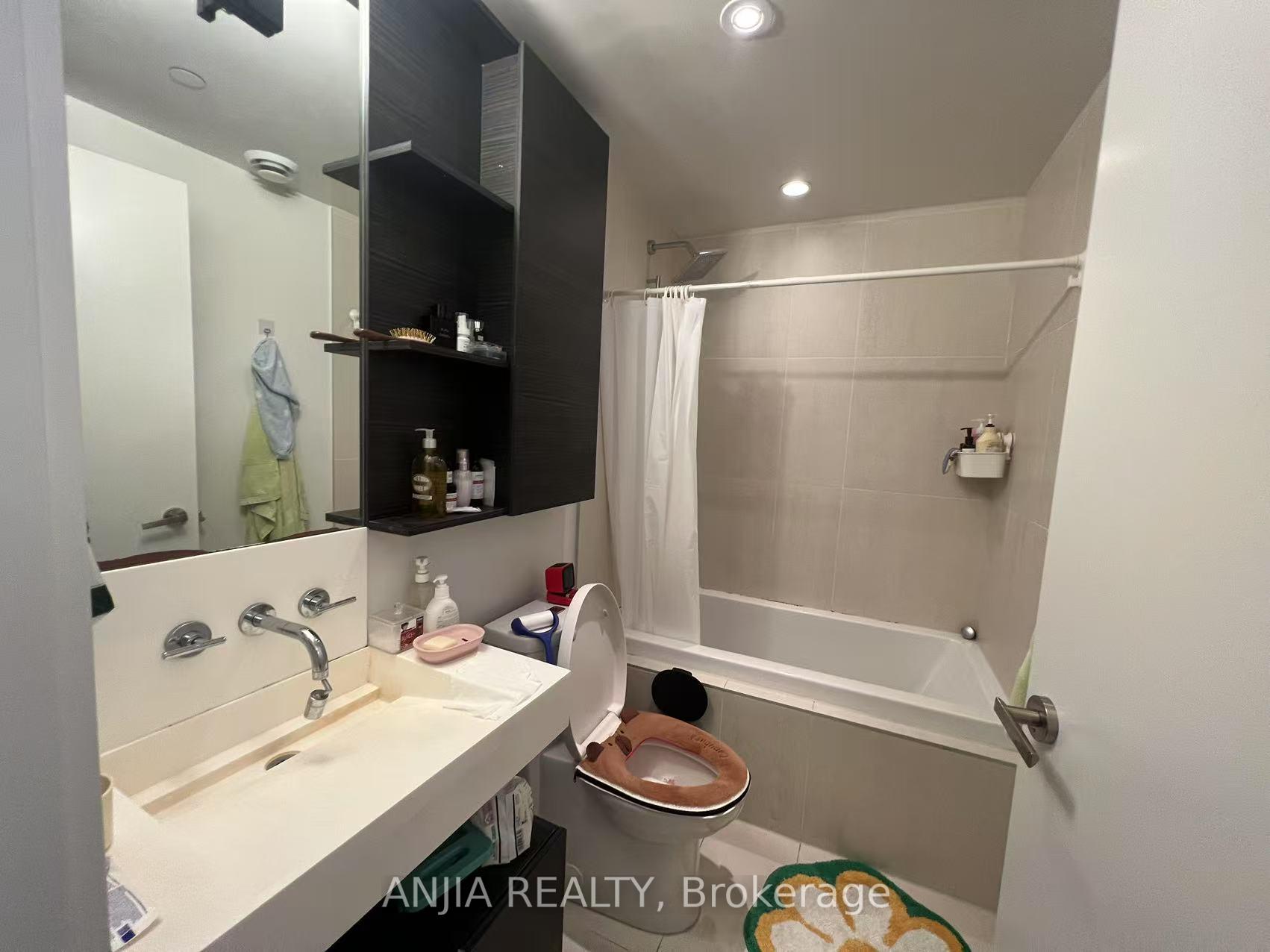 Photo 5 of Unit 1107, 5 St.joseph Street, Toronto, Bay Street Corridor — HOMEH