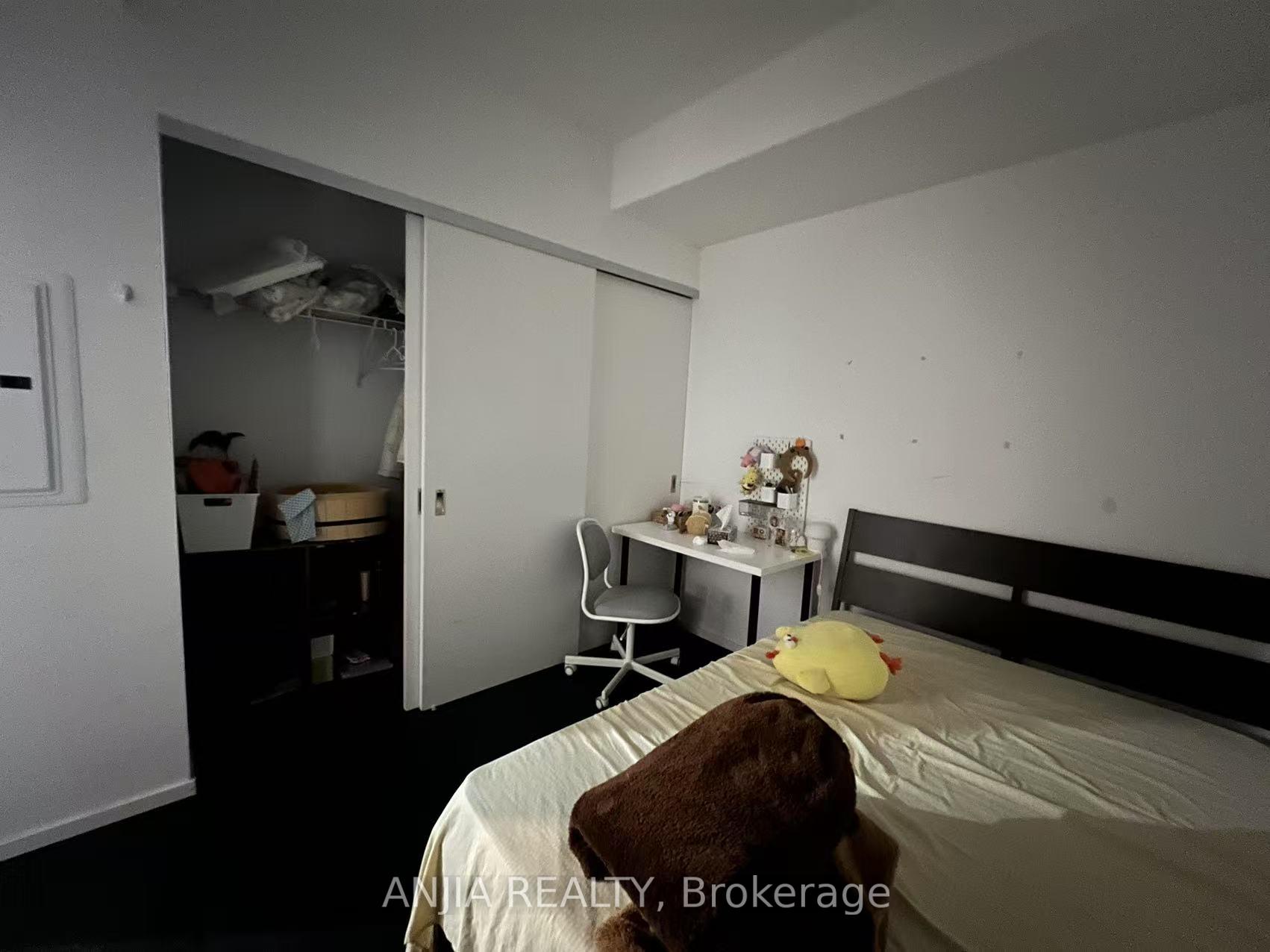 Photo 6 of Unit 1107, 5 St.joseph Street, Toronto, Bay Street Corridor — HOMEH