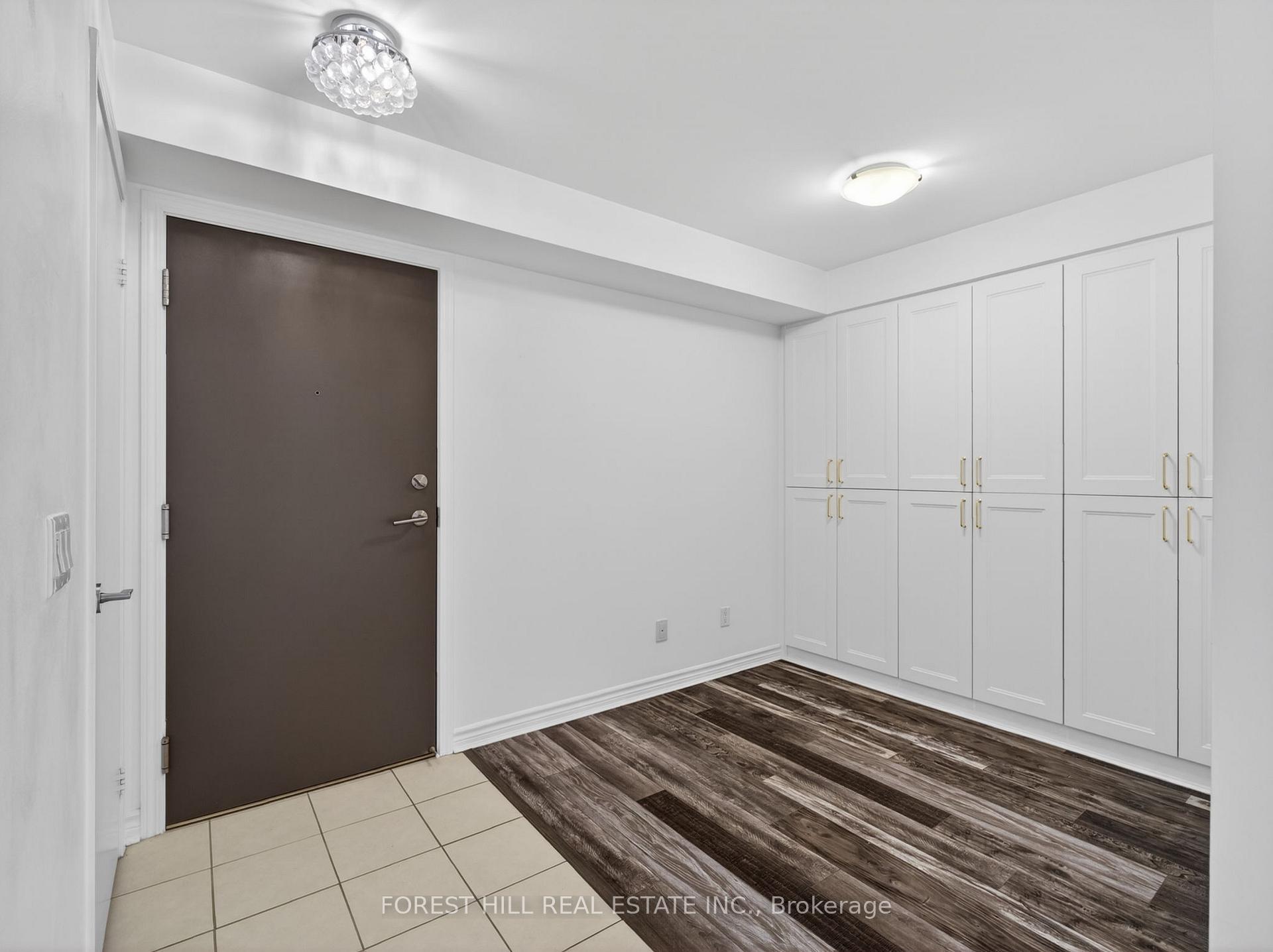 Photo 2 of Unit 224, 35 Saranac Boulevard, Toronto, Englemount-Lawrence — HOMEH