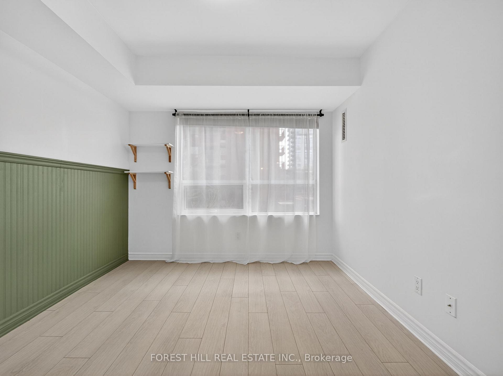 Photo 18 of Unit 224, 35 Saranac Boulevard, Toronto, Englemount-Lawrence — HOMEH