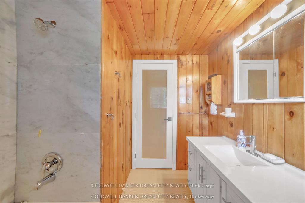 Photo 31 of 1004A Almond Lane, Frontenac, Frontenac Centre — HOMEH