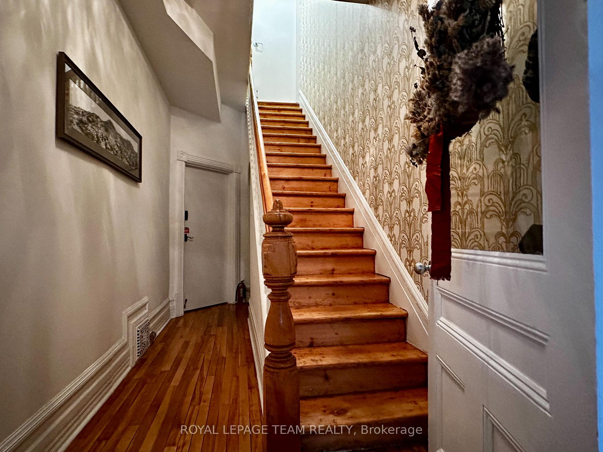 Photo 9 of 620 Cooper Street, Ottawa, Ottawa Centre — HOMEH