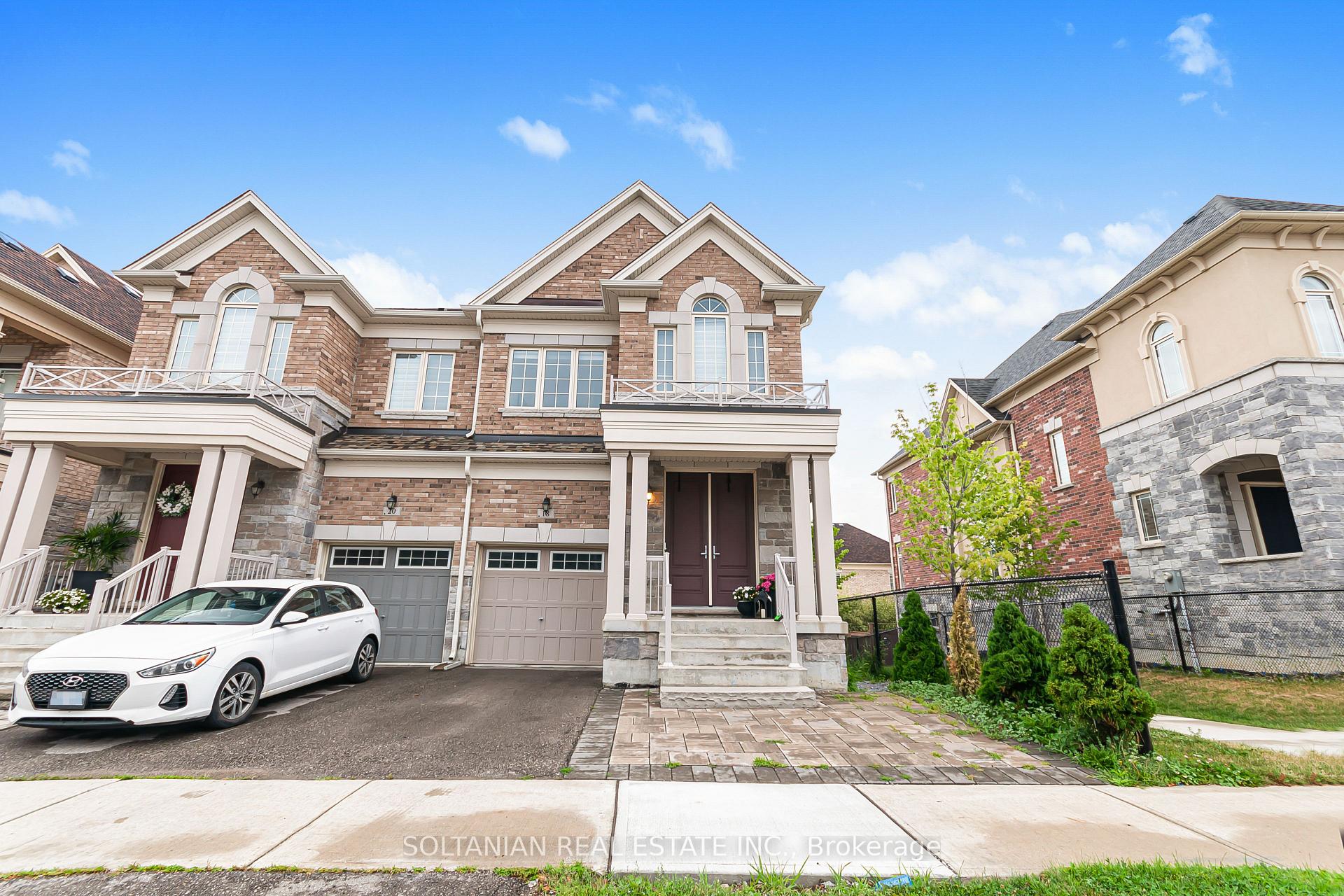 Front of 18 Drizzel Crescent