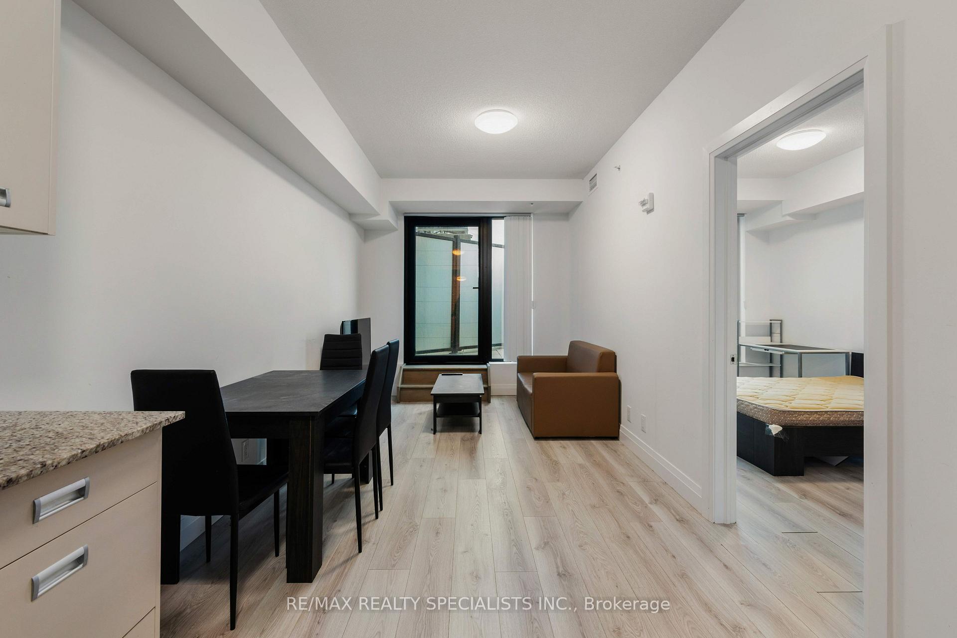 Photo of Unit 522, 652 Princess Street