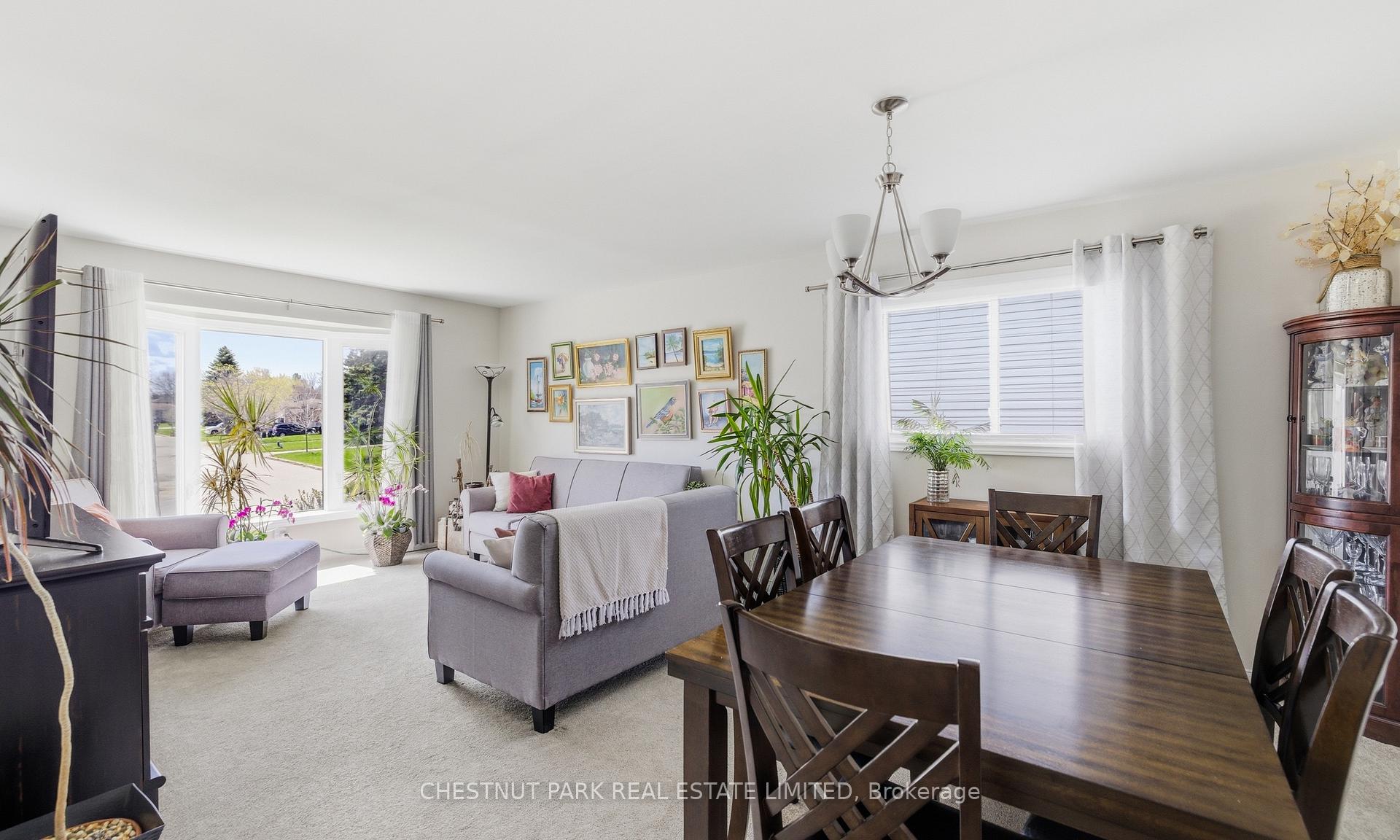 Photo 5 of 788 Rose Lane, Innisfil, Alcona — HOMEH