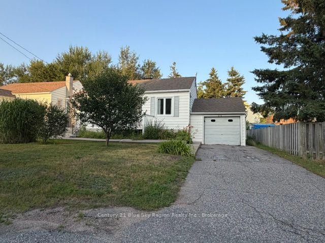 Photo 1 of 578 Mcphail Street, North Bay, Central — HOMEH