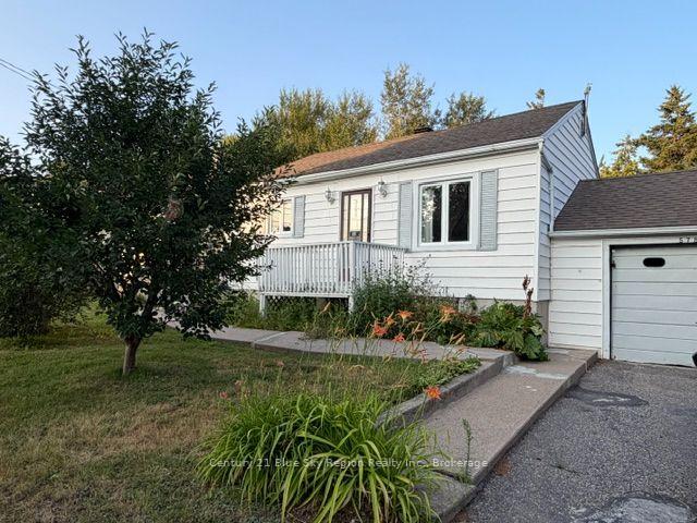 Photo 2 of 578 Mcphail Street, North Bay, Central — HOMEH