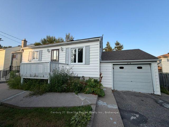 Photo 3 of 578 Mcphail Street, North Bay, Central — HOMEH
