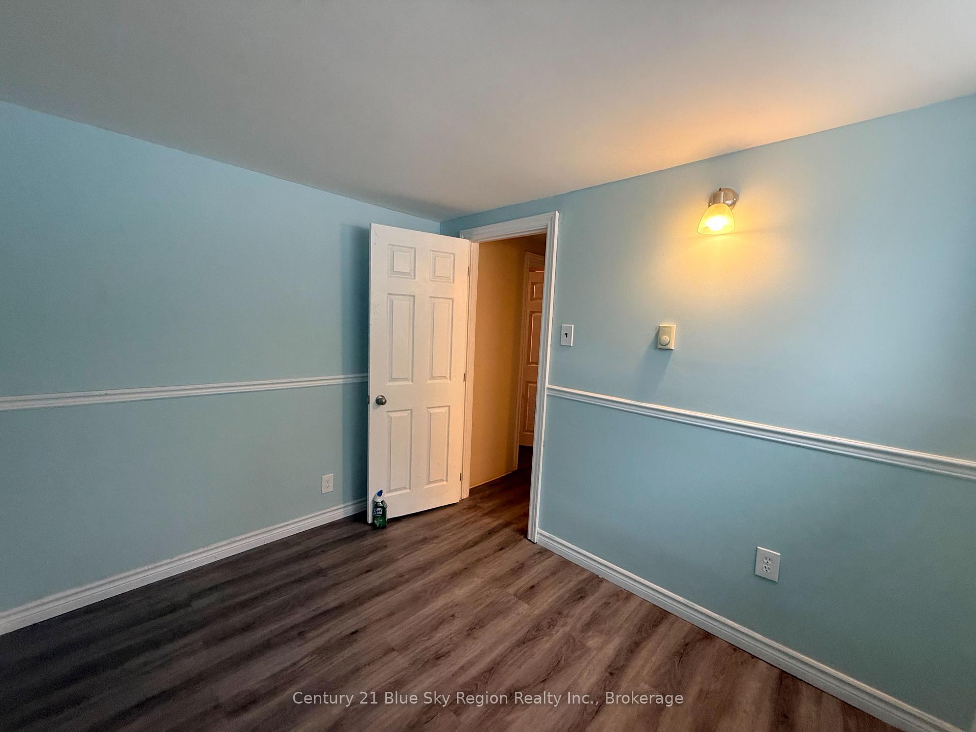 Photo 30 of 578 Mcphail Street, North Bay, Central — HOMEH