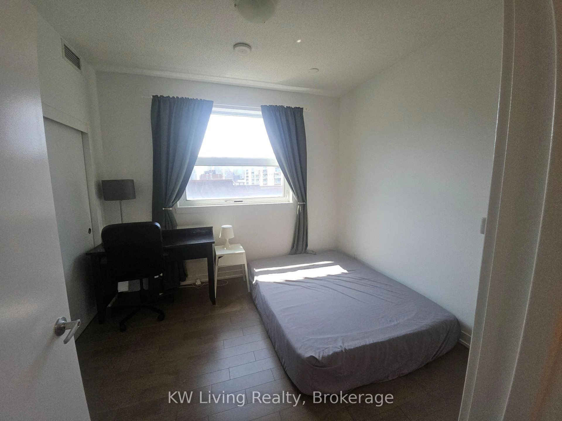 Photo 16 of Unit 810, 10 Willison Square, Toronto, Kensington-Chinatown — HOMEH