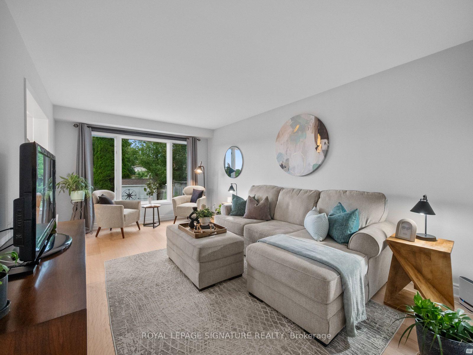 Photo 2 of 51 Kintyre Street, Clarington, Courtice — HOMEH