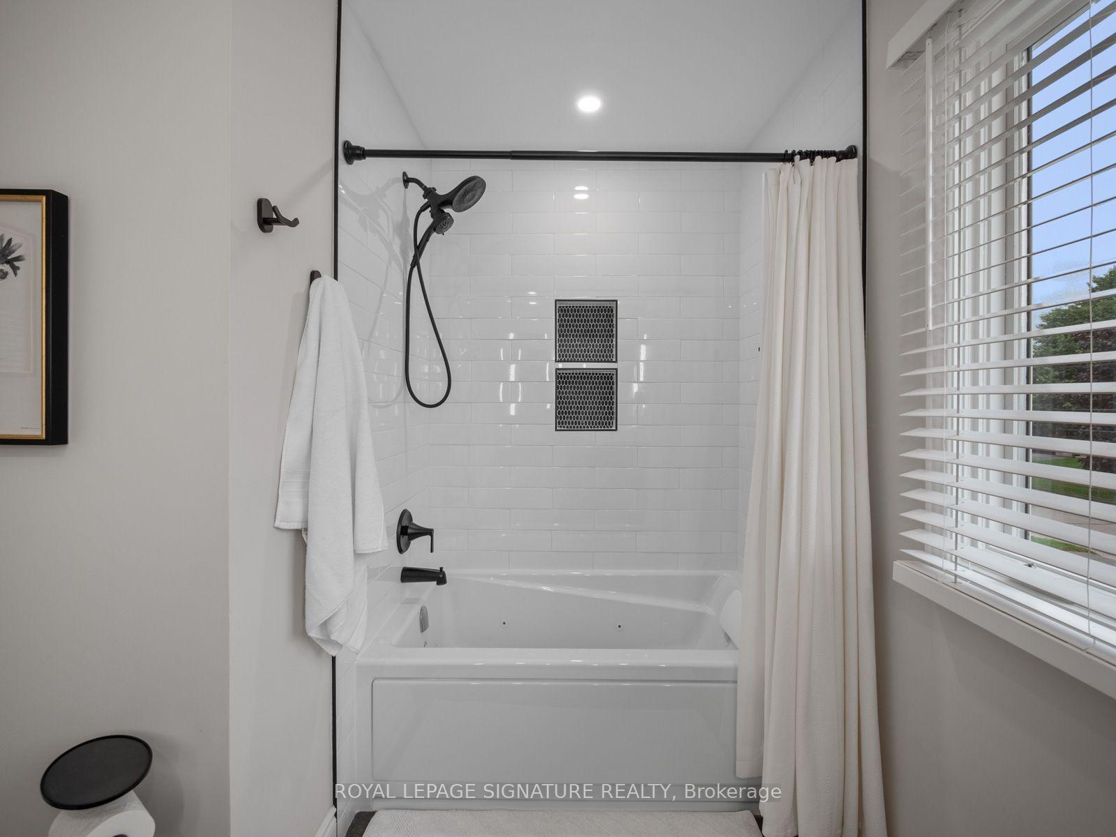 Photo 24 of 51 Kintyre Street, Clarington, Courtice — HOMEH