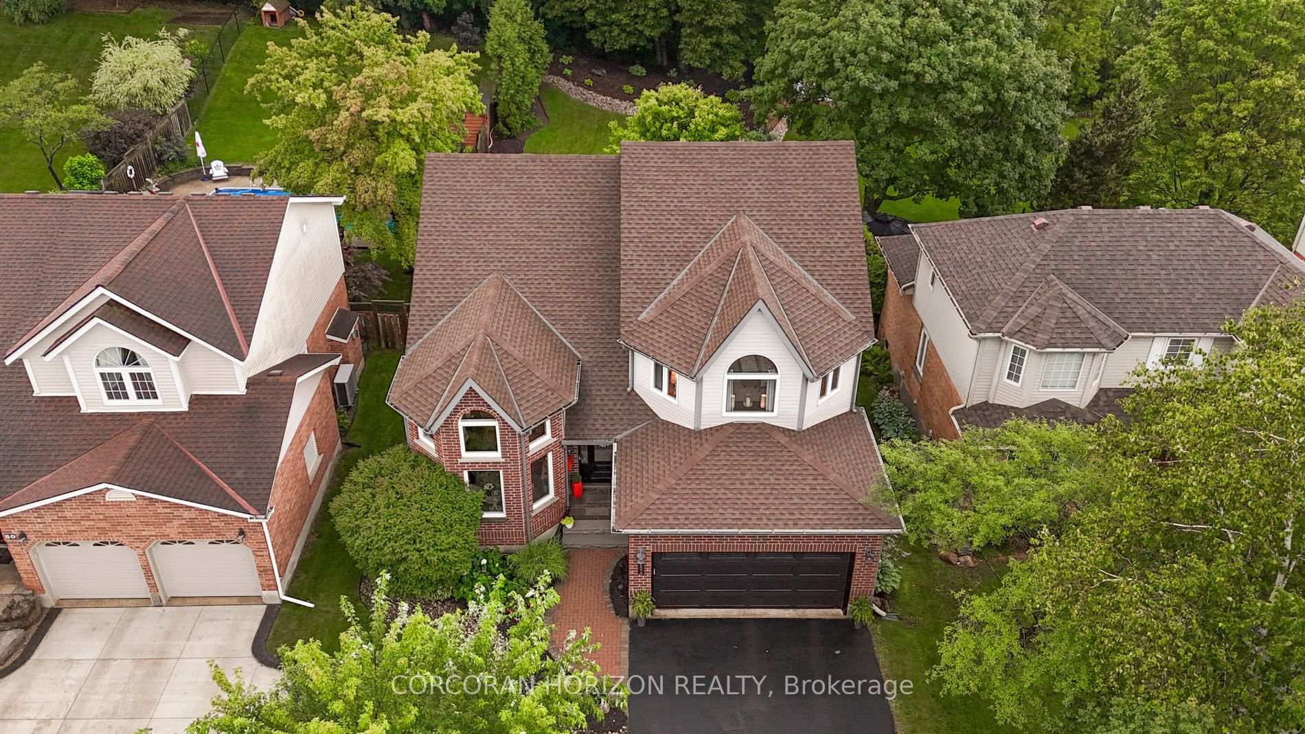 Photo 3 of 82 Ptarmigan Drive, Guelph, Kortright Hills — HOMEH