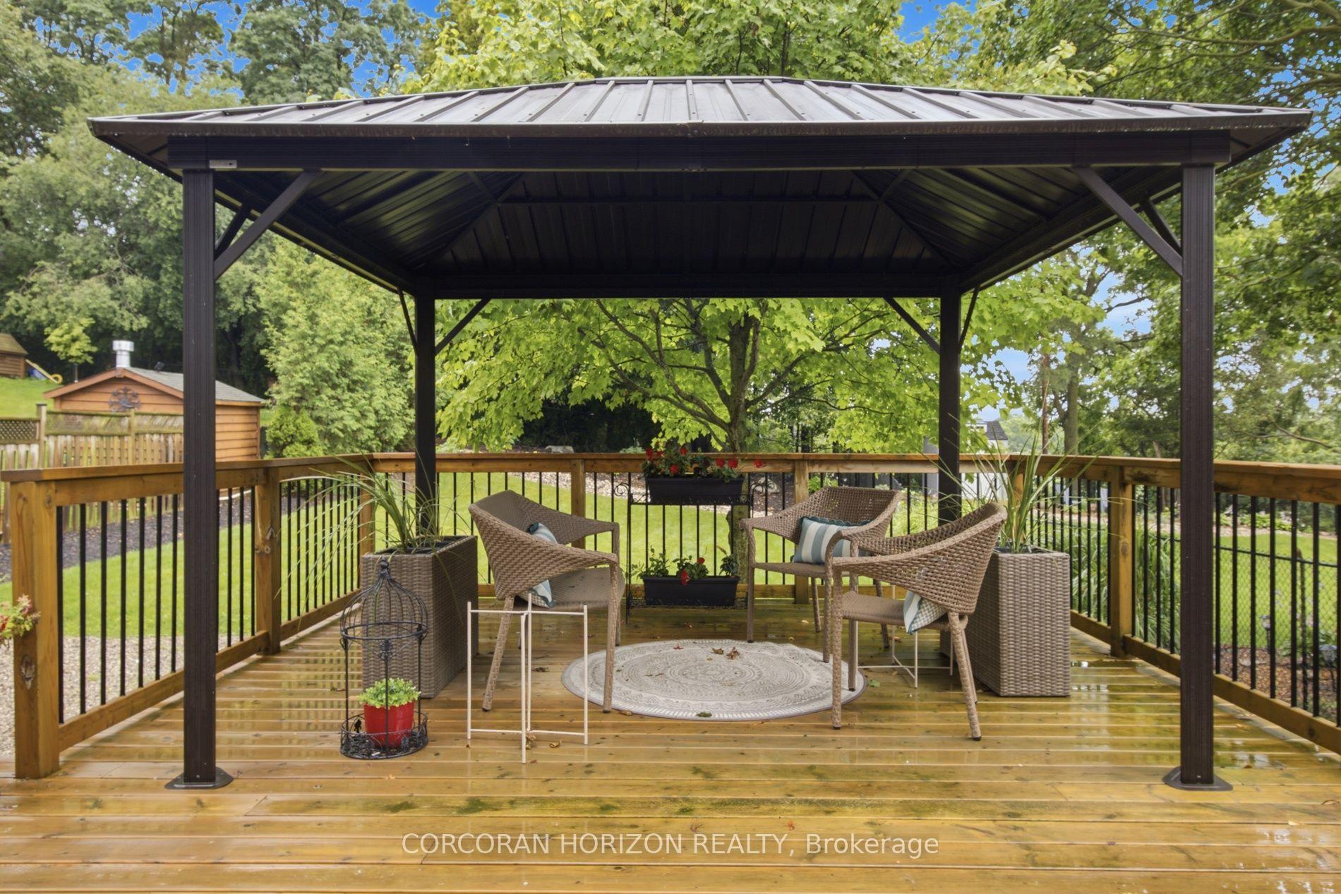 Photo 40 of 82 Ptarmigan Drive, Guelph, Kortright Hills — HOMEH
