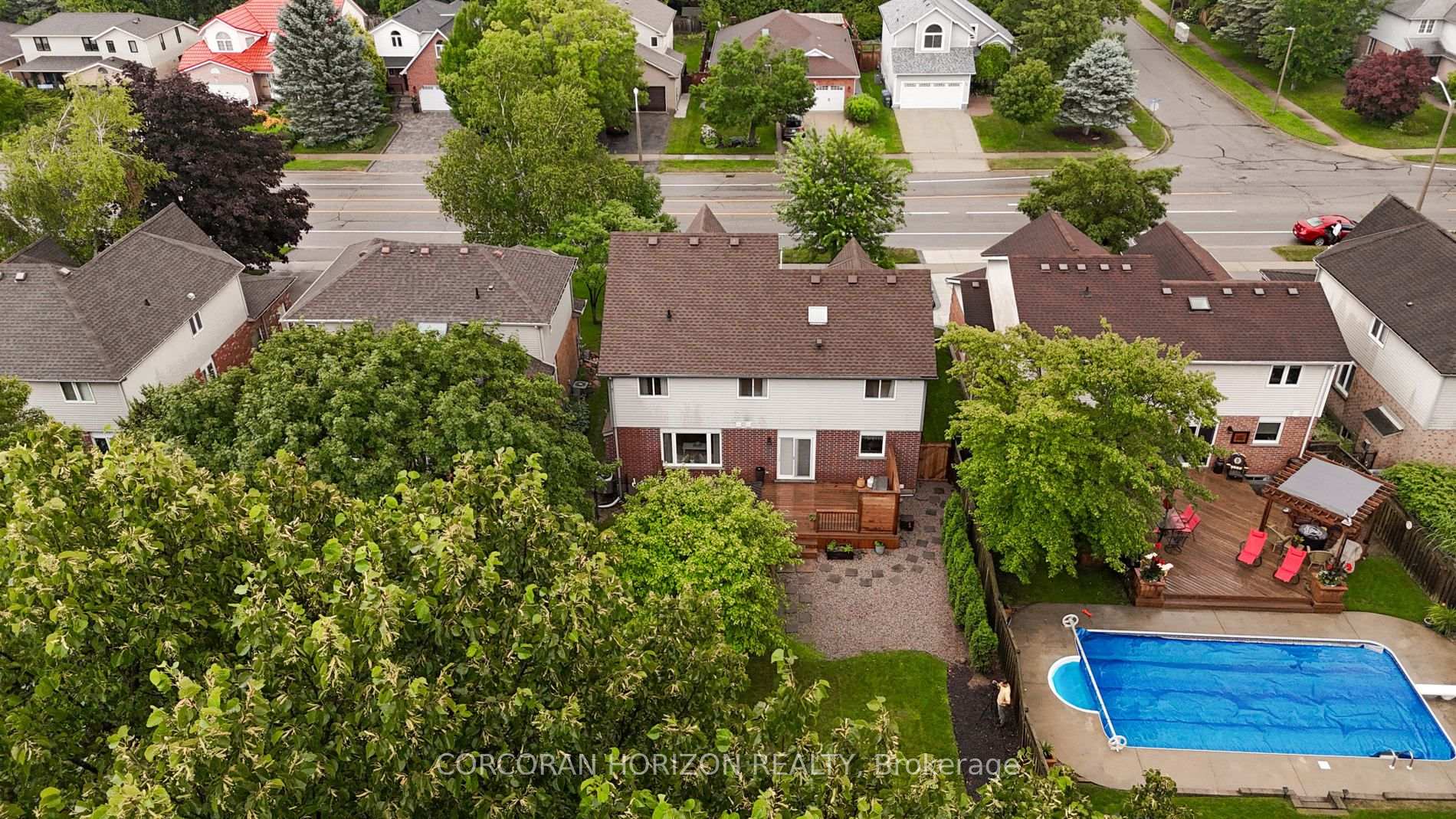 Photo 42 of 82 Ptarmigan Drive, Guelph, Kortright Hills — HOMEH