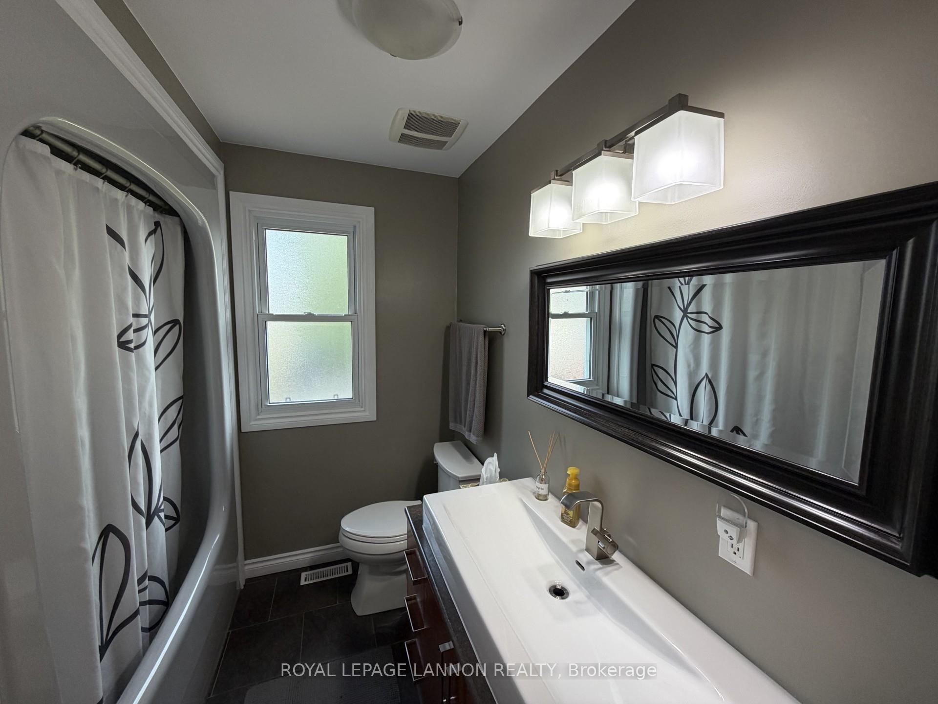 Photo 15 of 338 Dacre Street, Thunder Bay, Current River — HOMEH