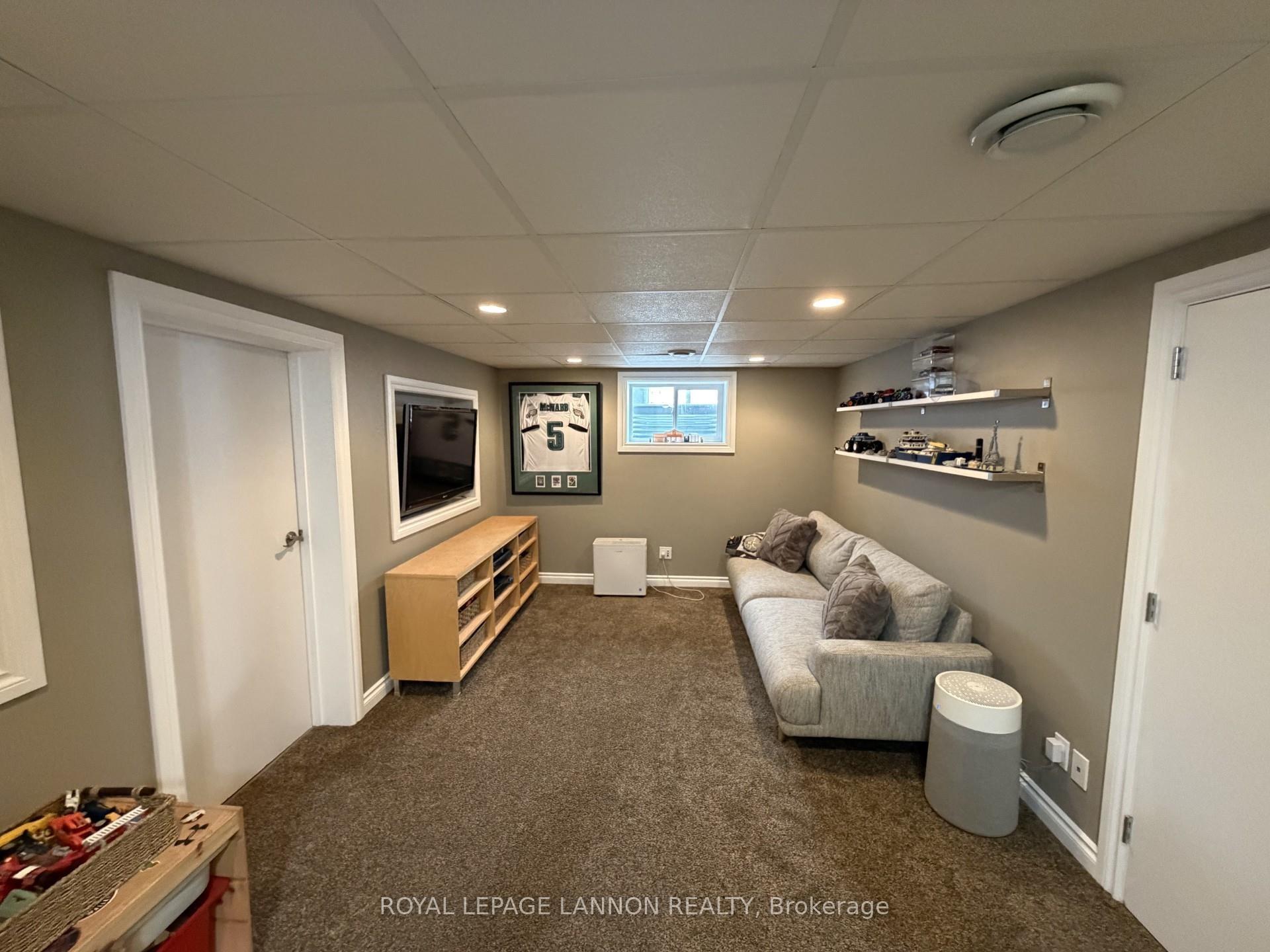 Photo 19 of 338 Dacre Street, Thunder Bay, Current River — HOMEH