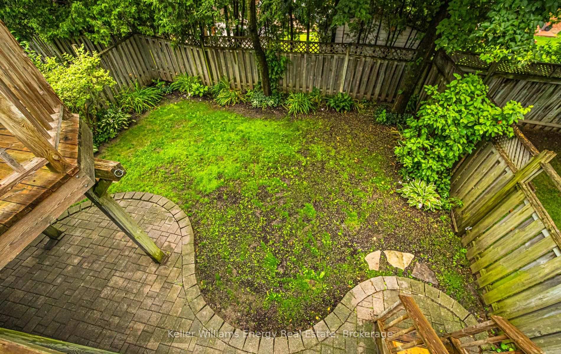 Photo 10 of 27 Teddington Crescent, Whitby, Pringle Creek — HOMEH