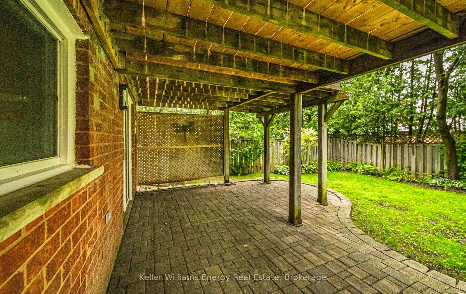 Photo 11 of 27 Teddington Crescent, Whitby, Pringle Creek — HOMEH